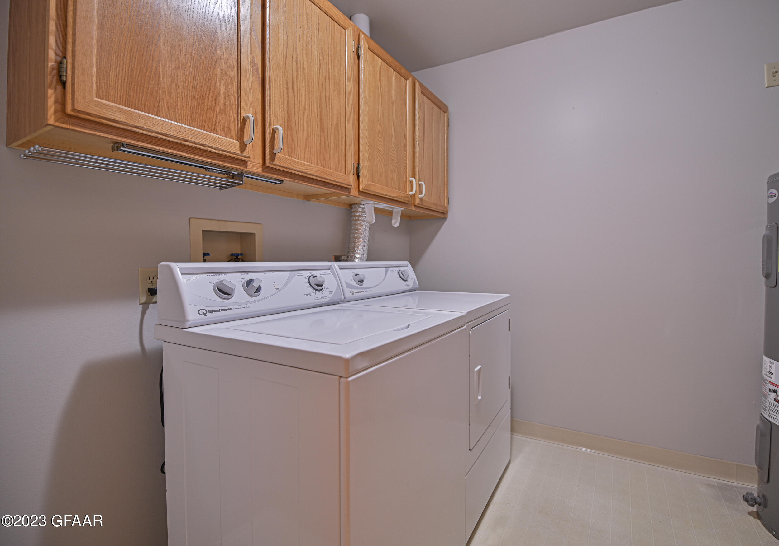 2092 WESTMINSTER Court