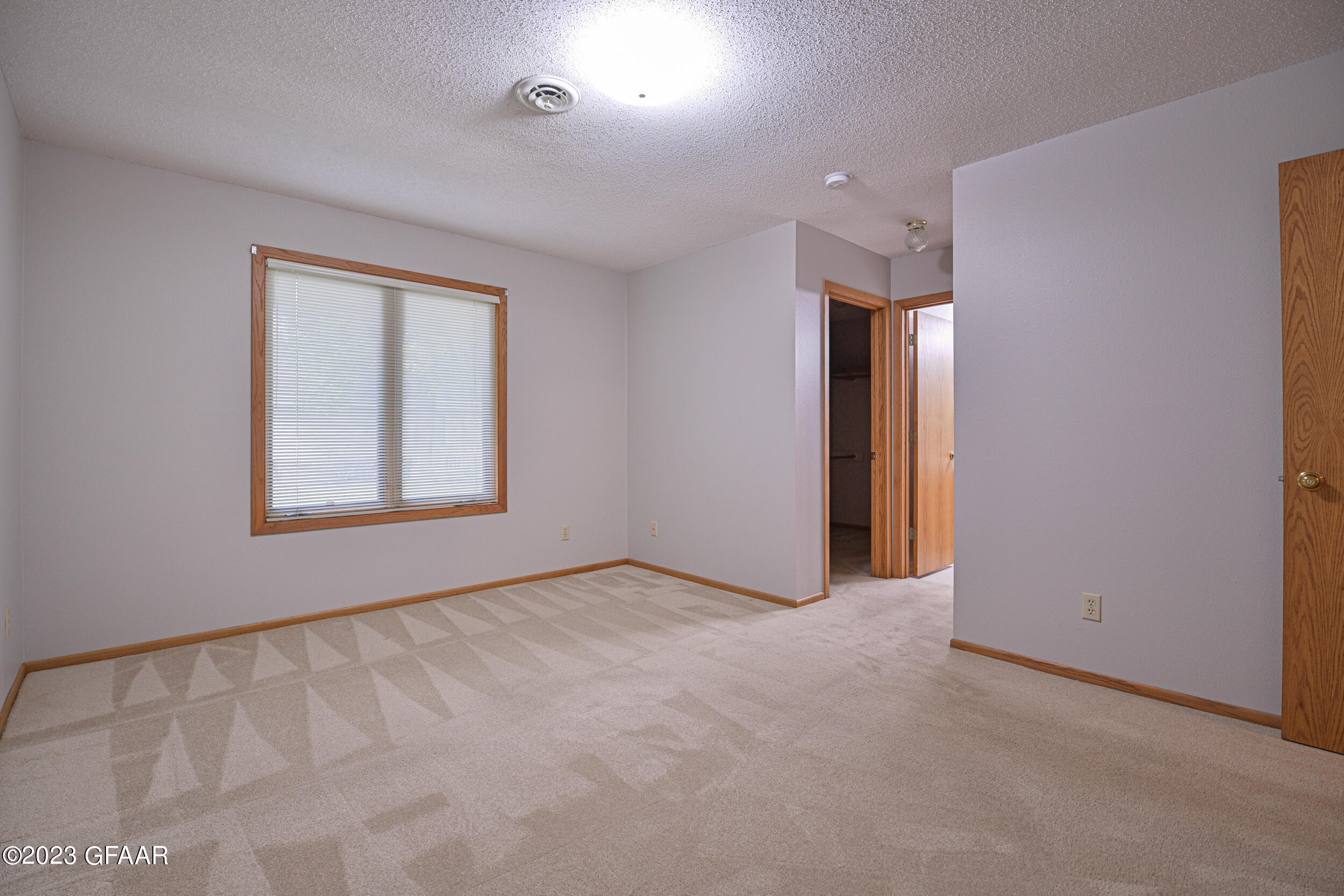 2092 WESTMINSTER Court