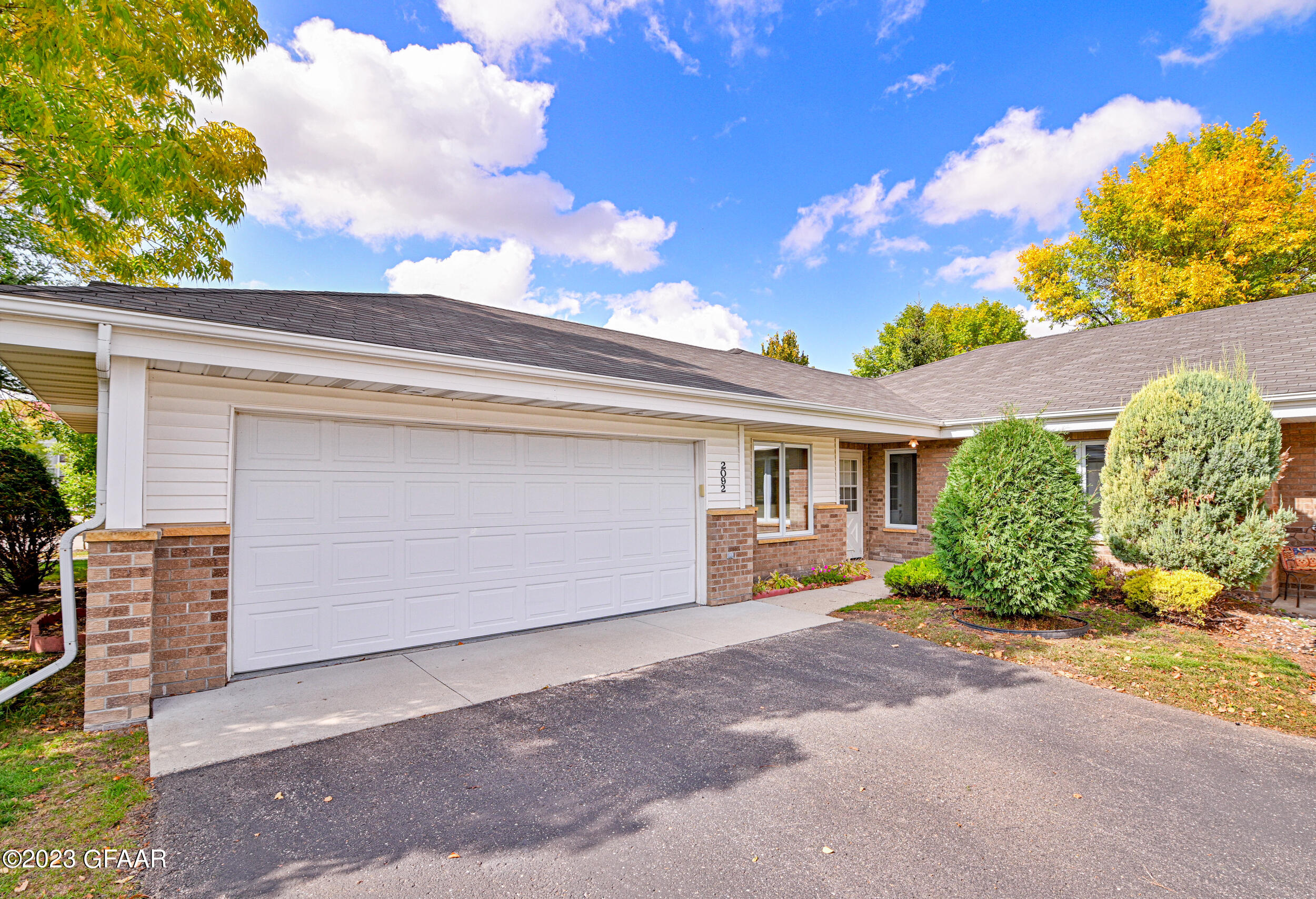 2092 WESTMINSTER Court