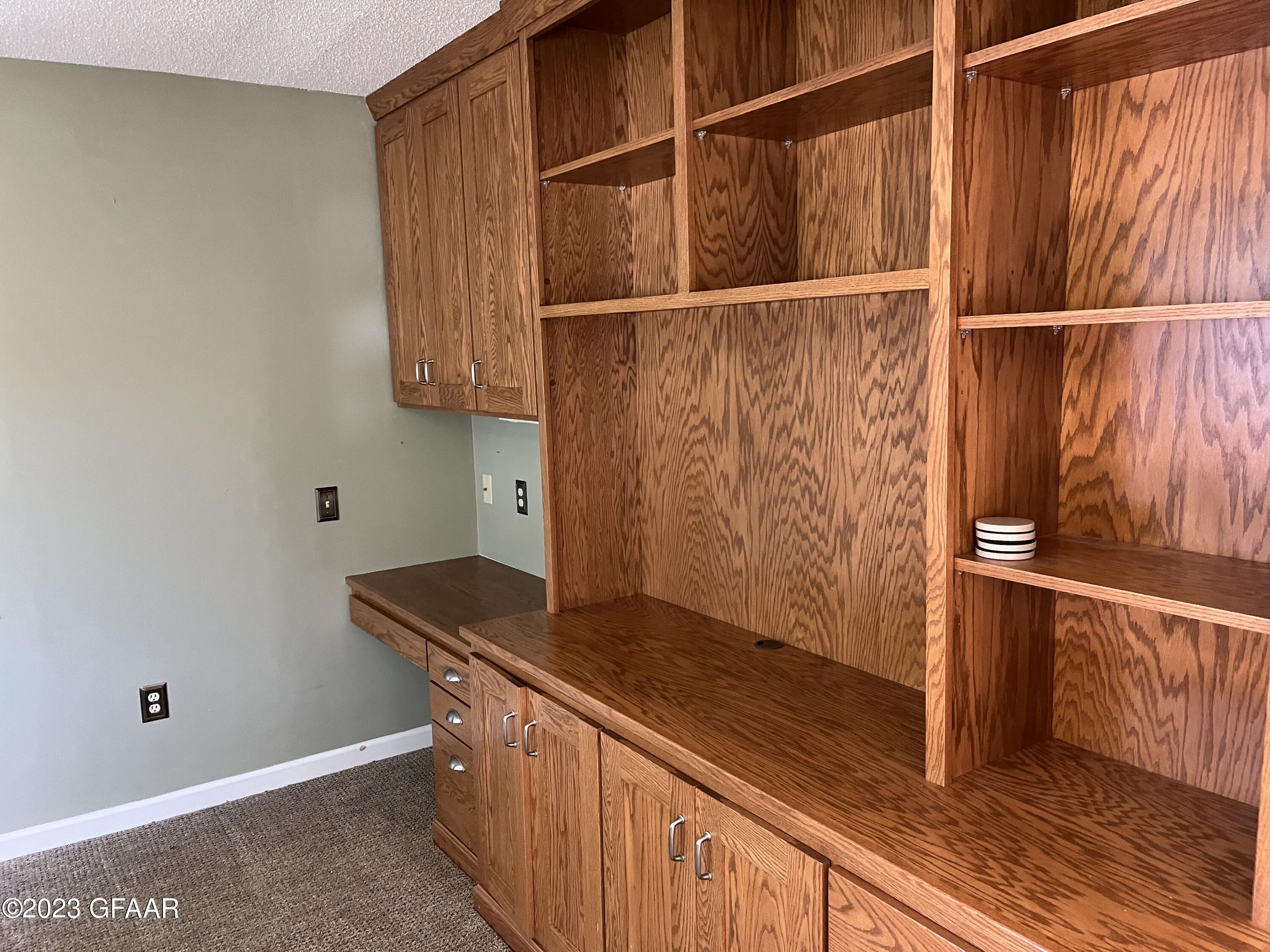 601 HIGH PLAINS Court