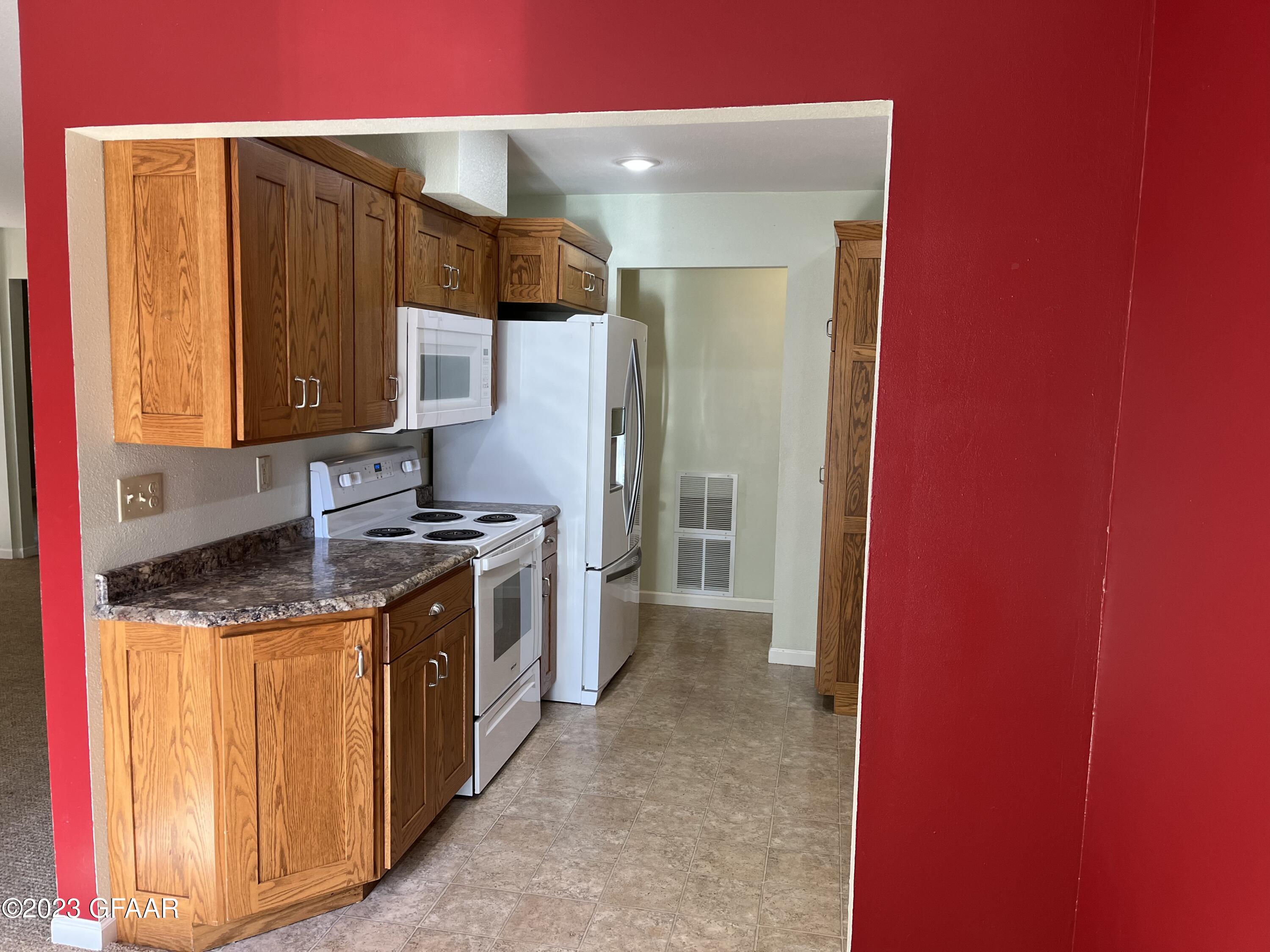 601 HIGH PLAINS Court