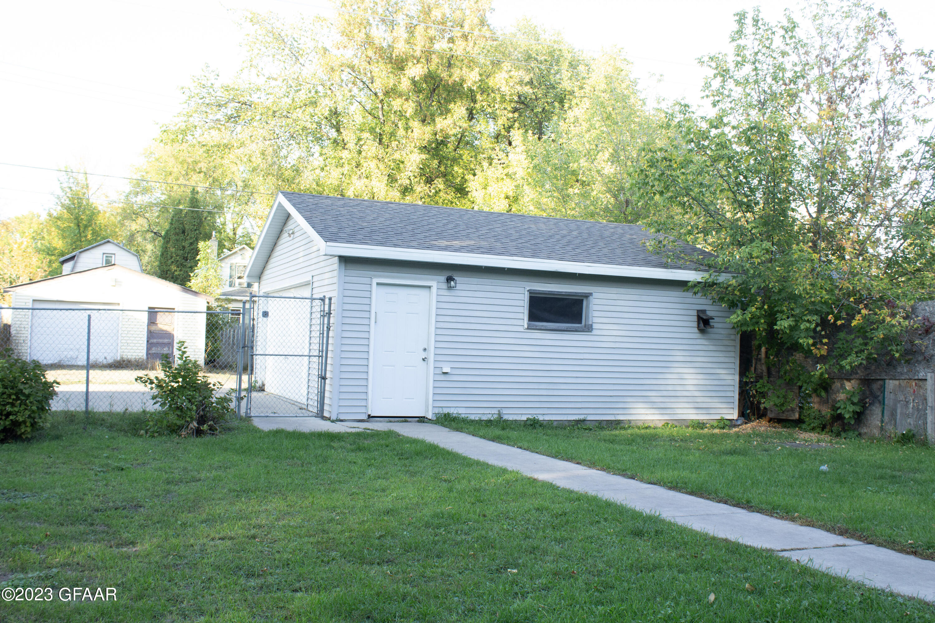 1420 UNIVERSITY Avenue