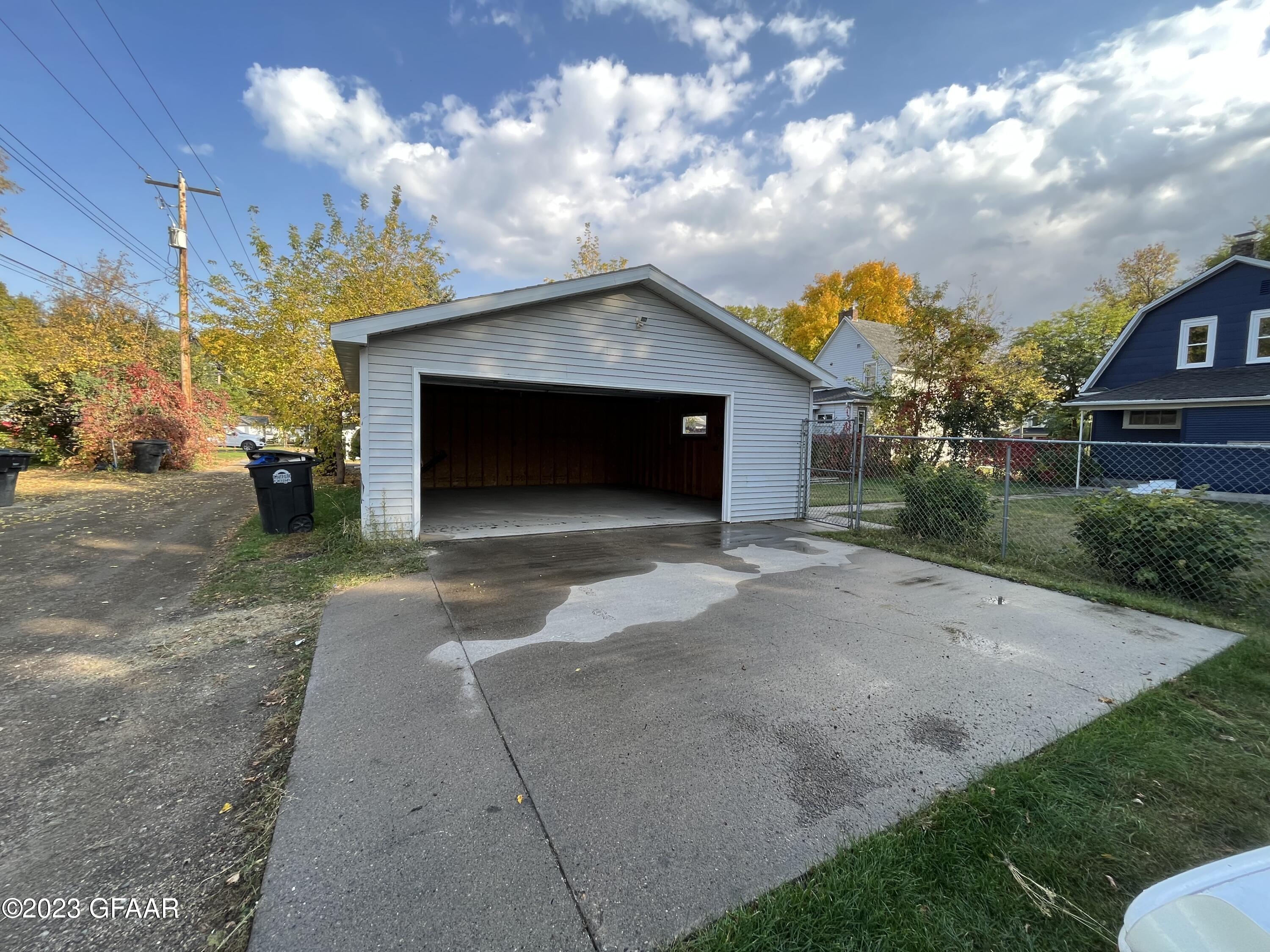 1420 UNIVERSITY Avenue