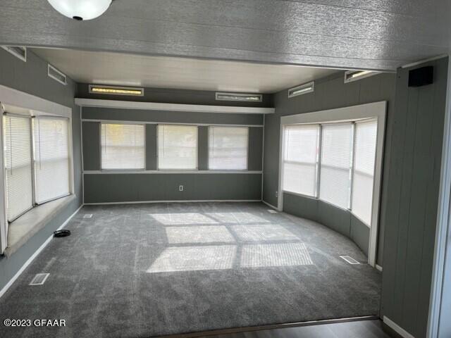 2562 CUMBERLAND Road