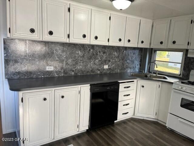 2562 CUMBERLAND Road