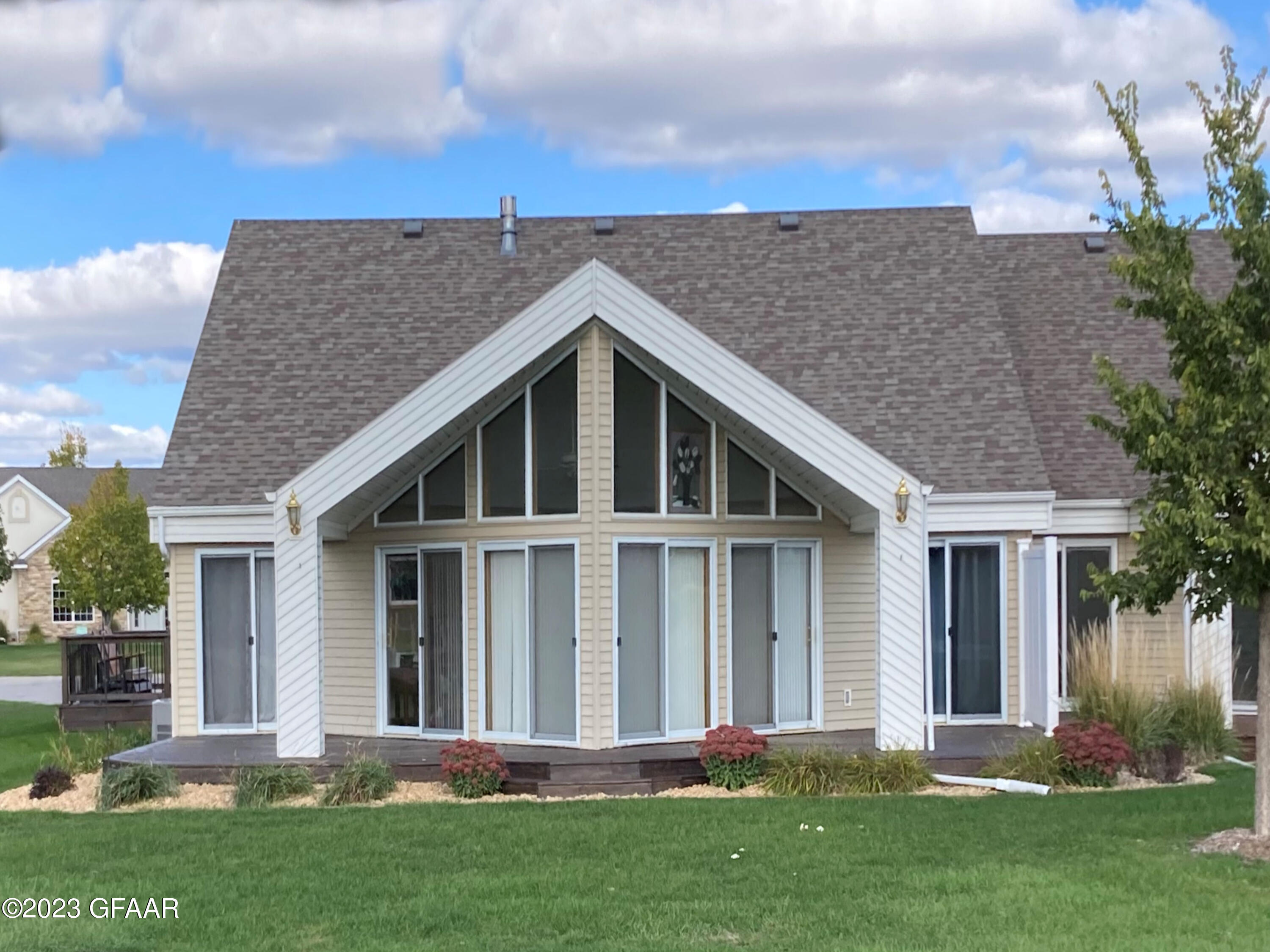 2661 AUGUSTA Drive