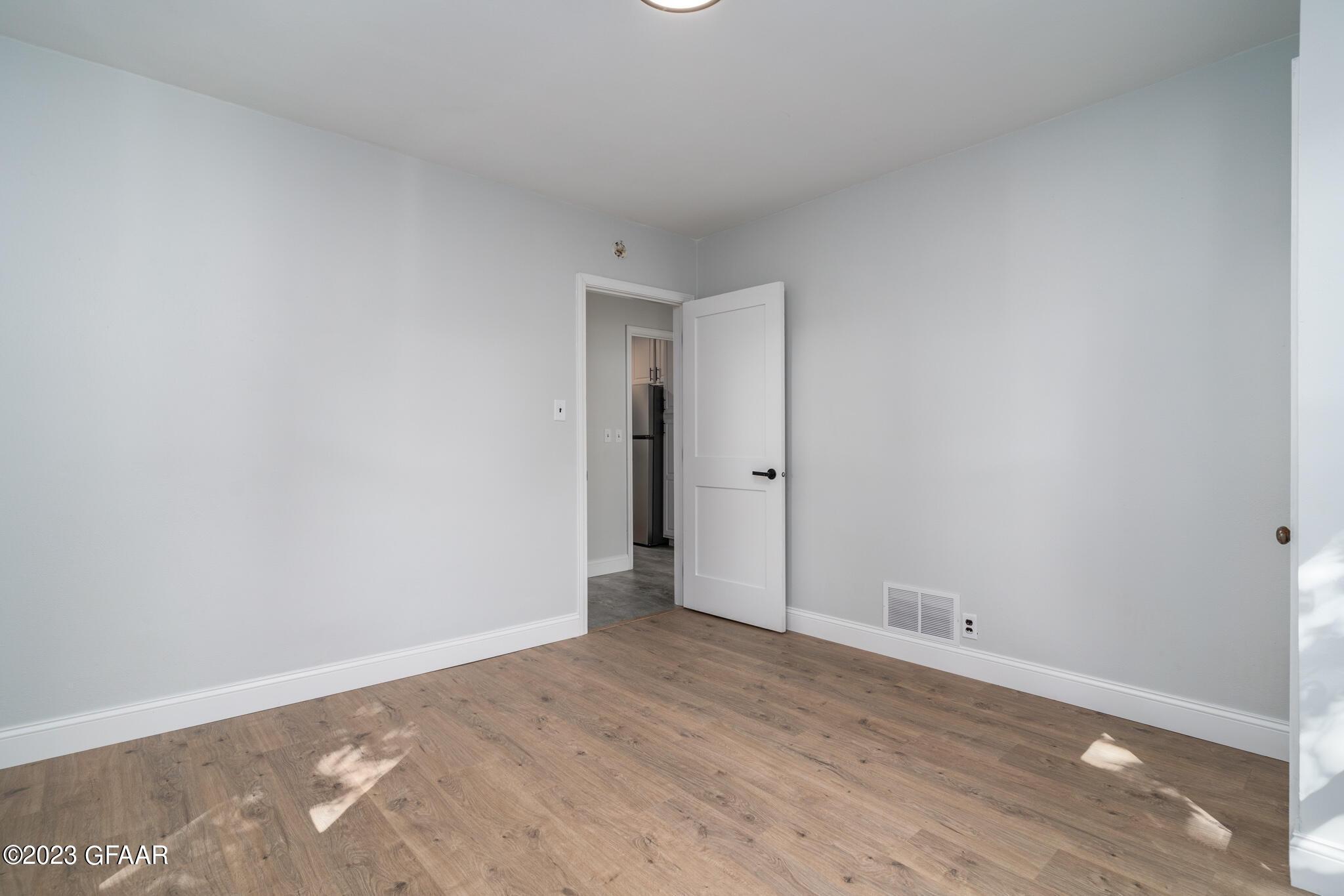 610 9TH Street S