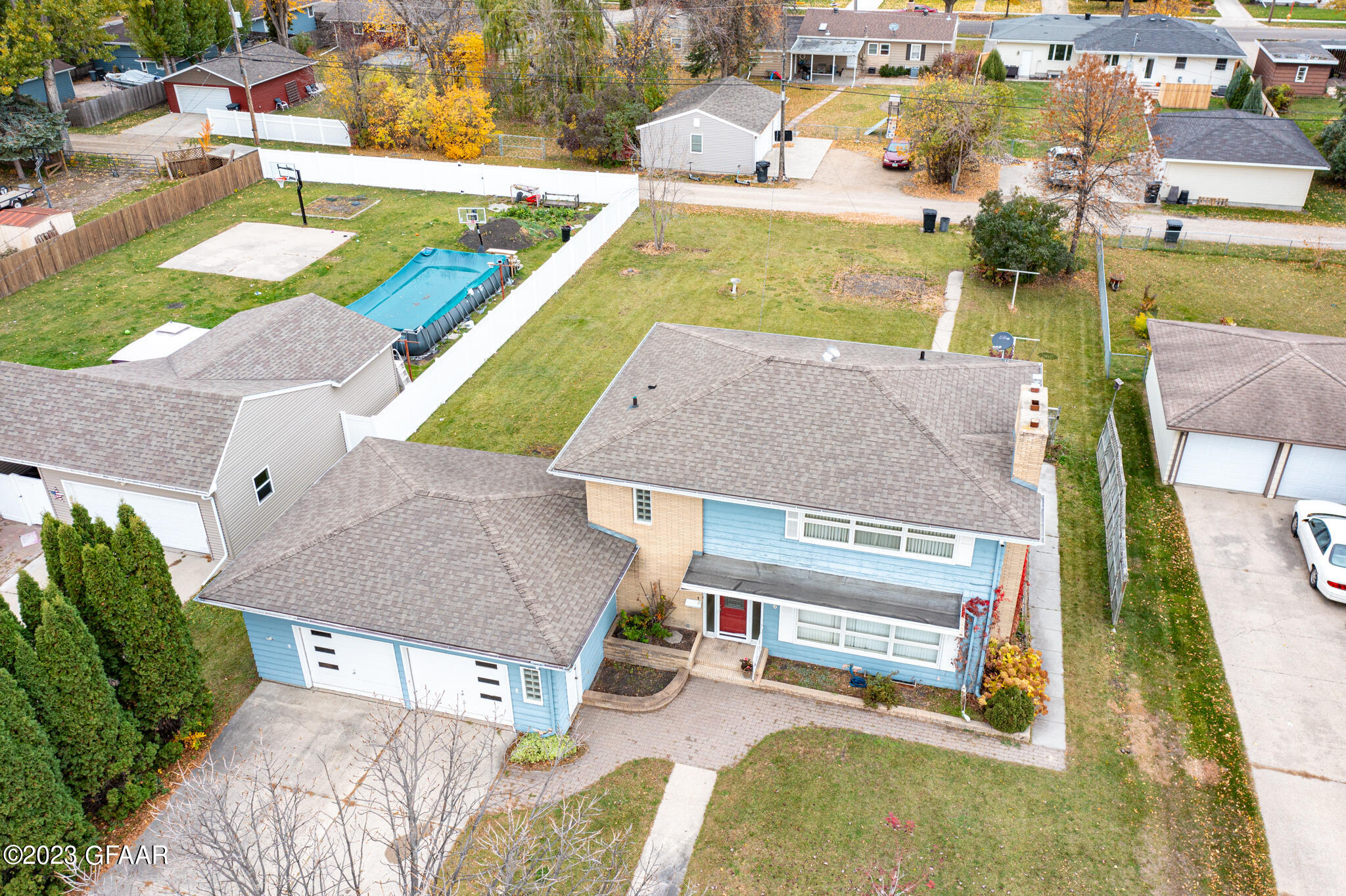 906 PARK Drive