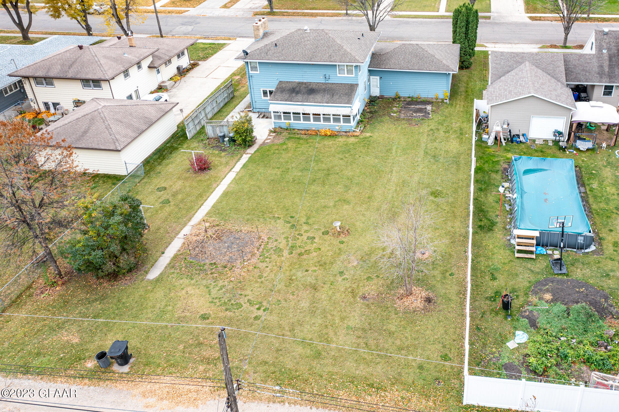 906 PARK Drive