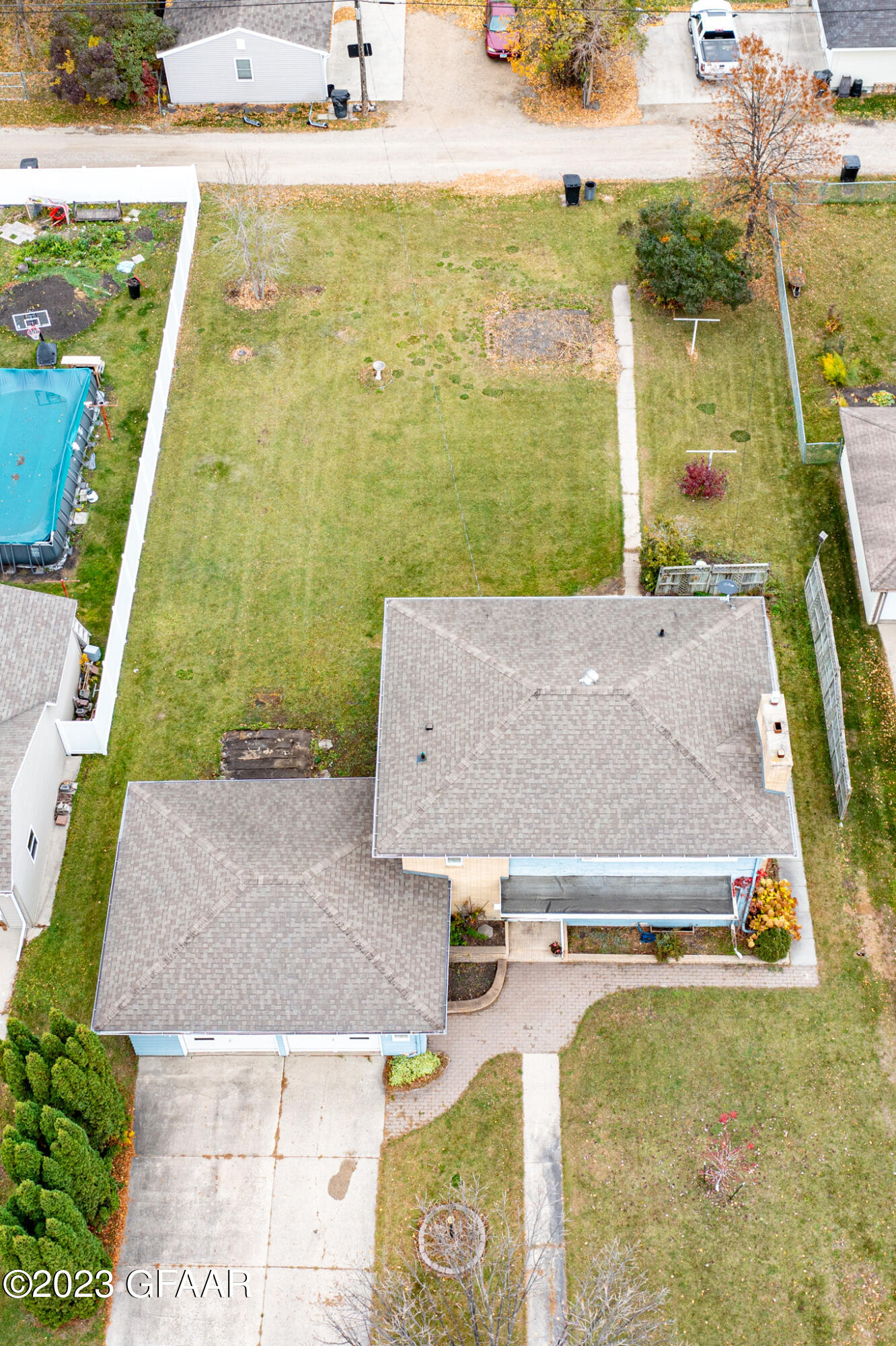 906 PARK Drive