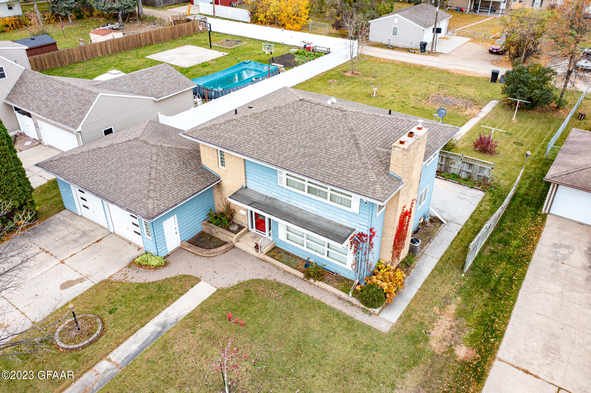 906 PARK Drive