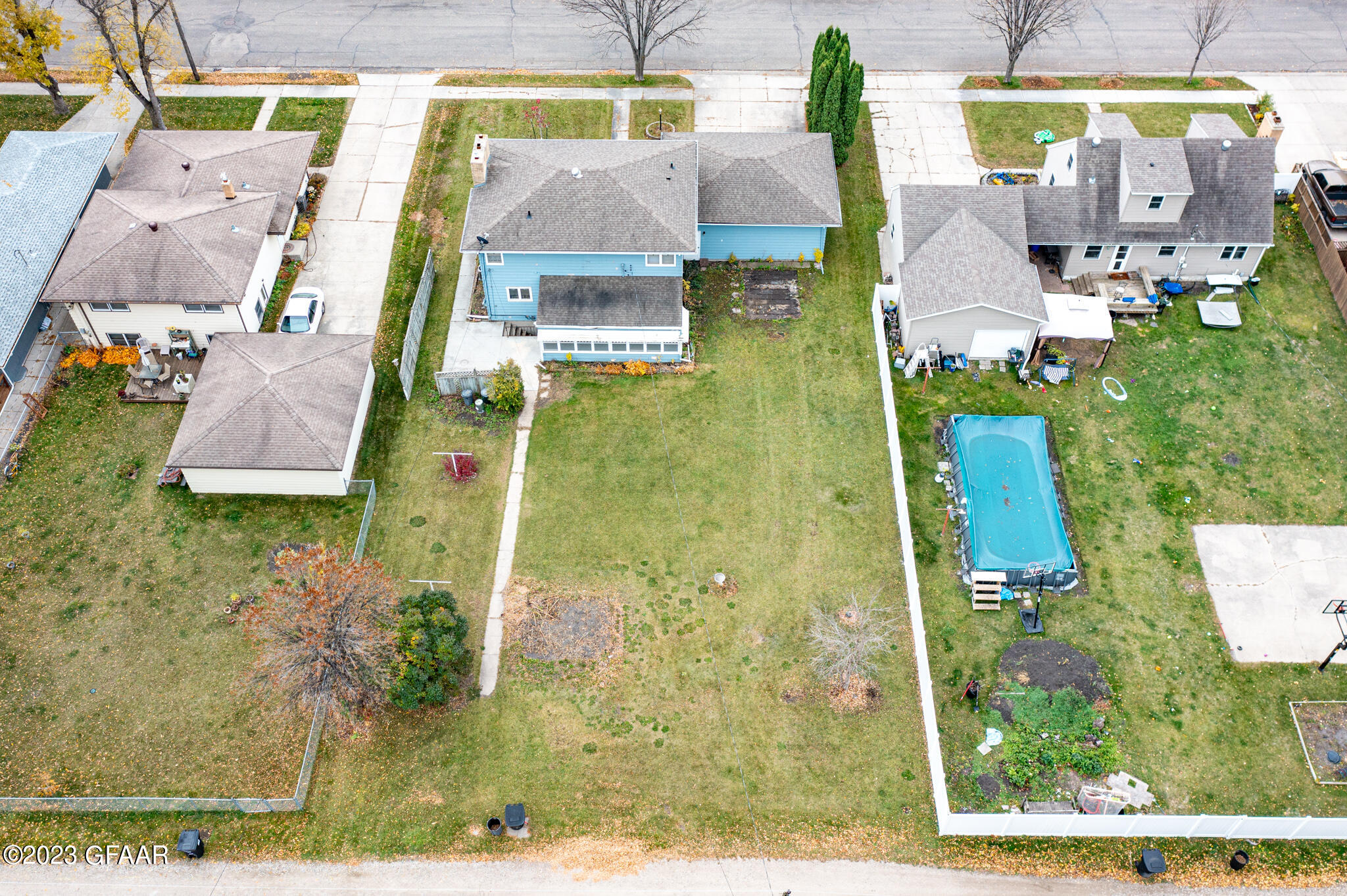906 PARK Drive