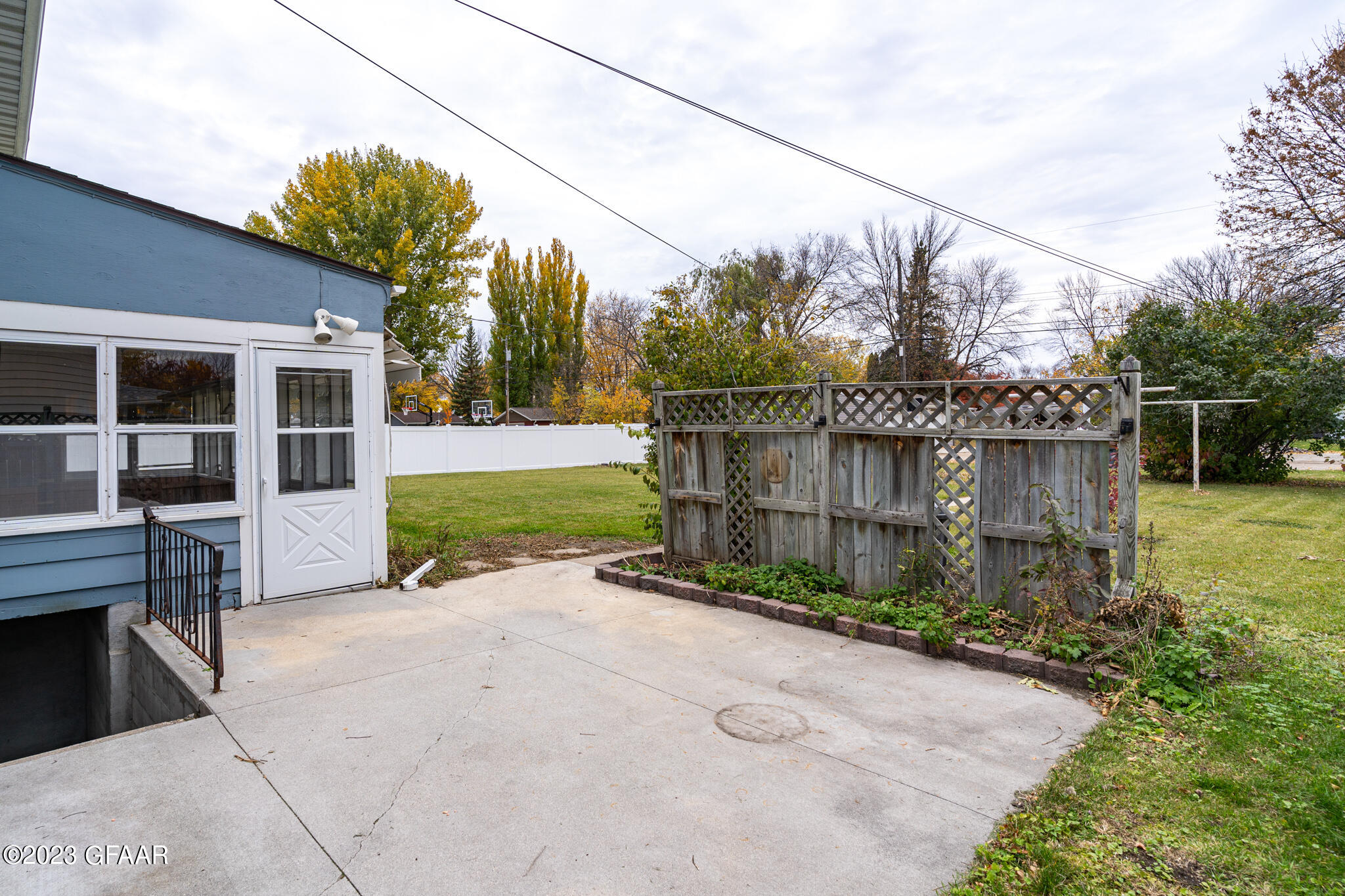 906 PARK Drive