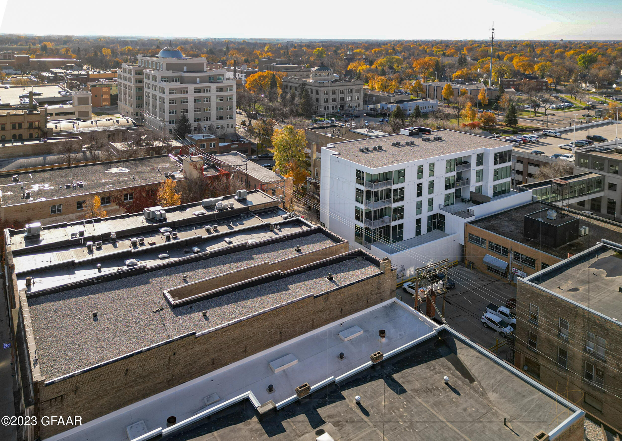 15 4TH Street S, 402