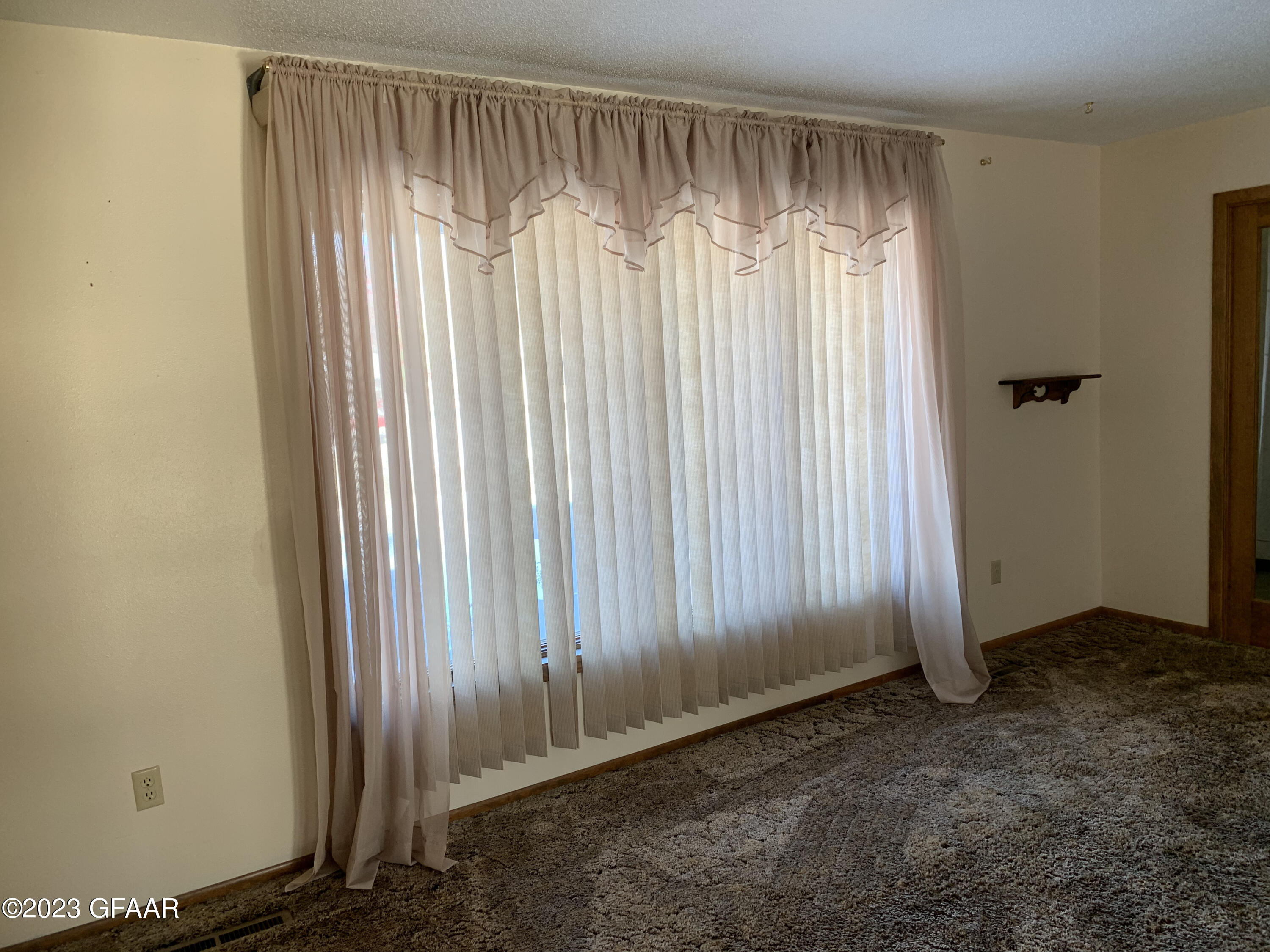 506 HORNUNG AVE Avenue