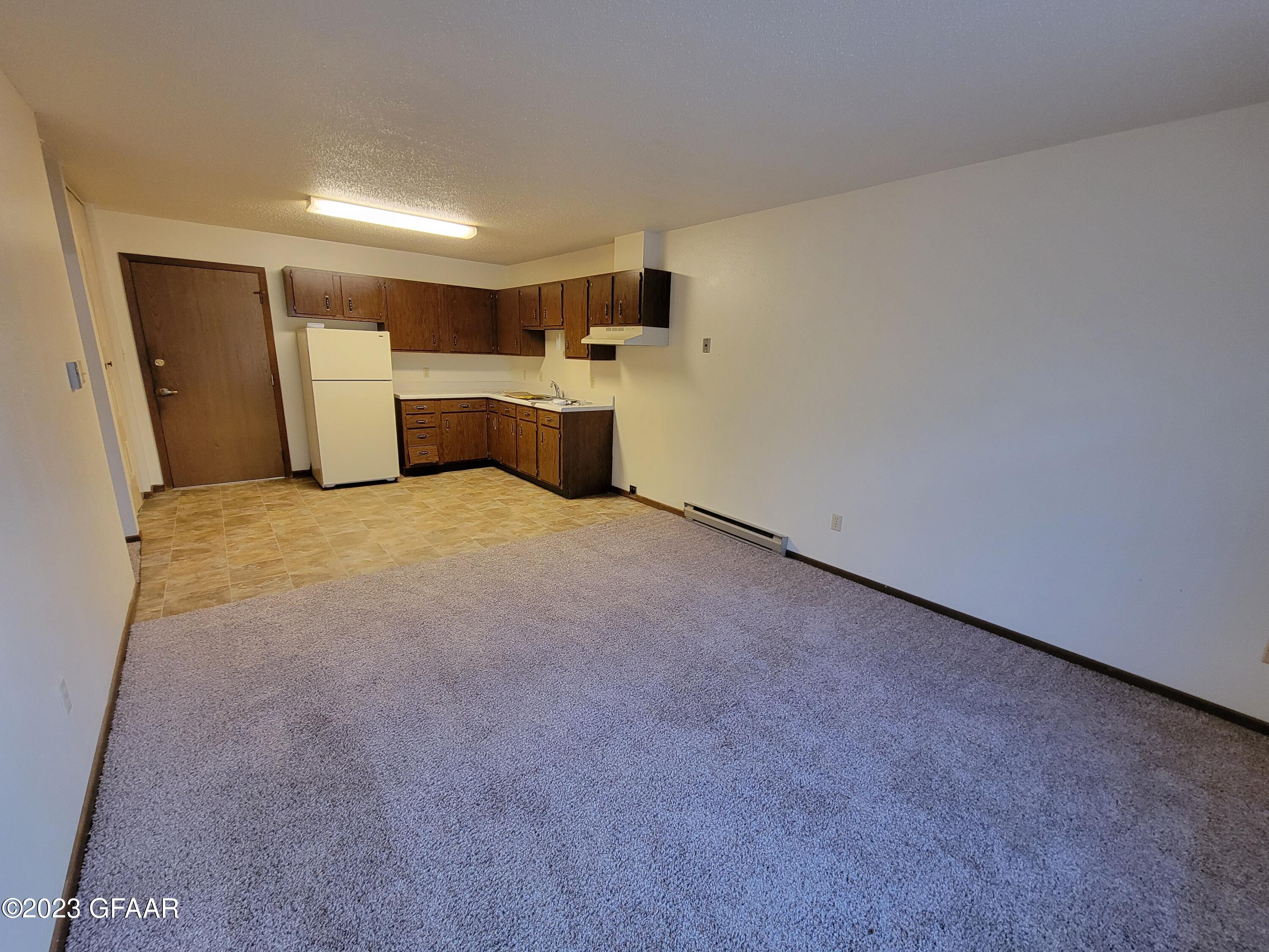 630/646 LEWIS Avenue