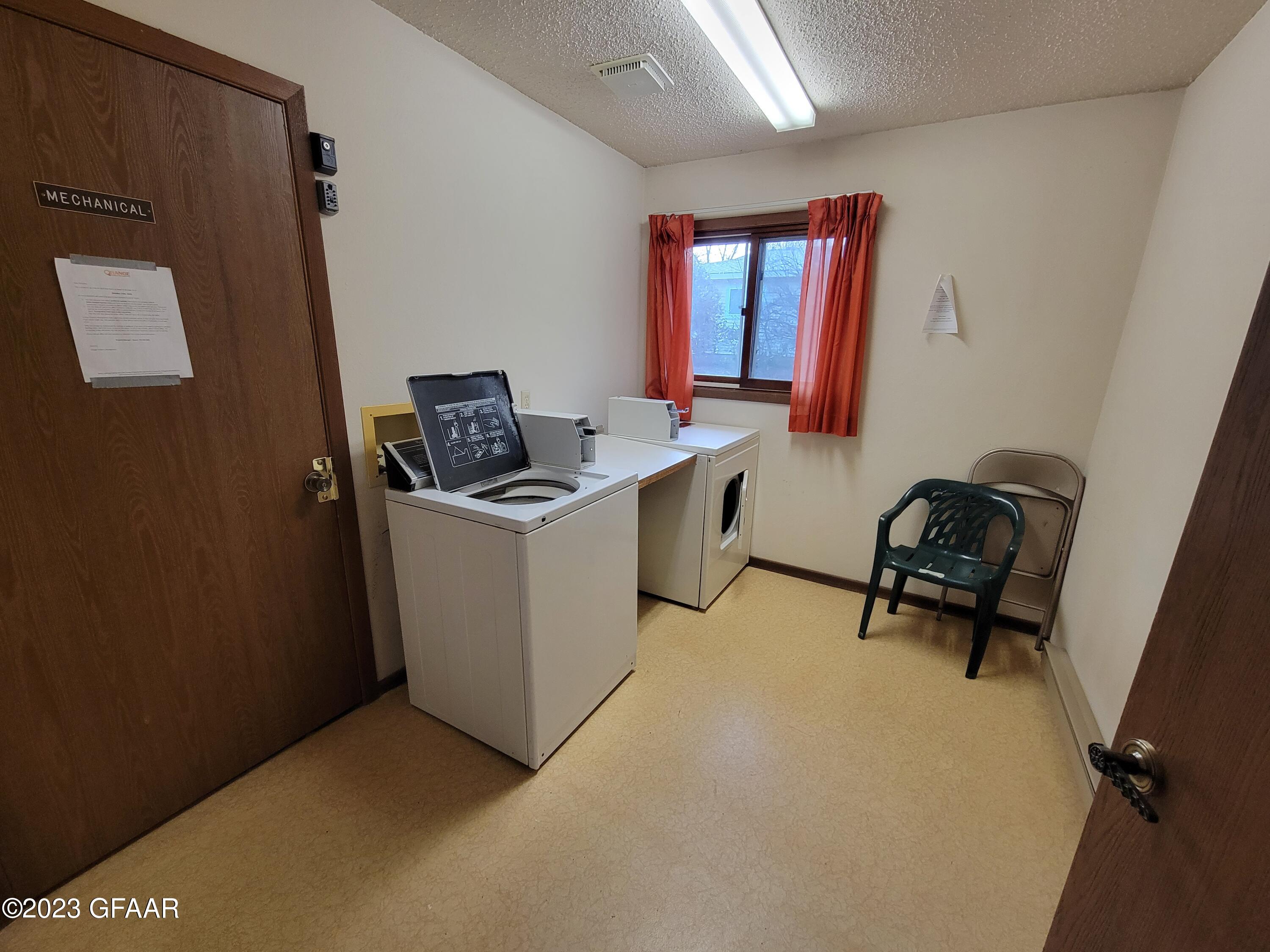 630/646 LEWIS Avenue