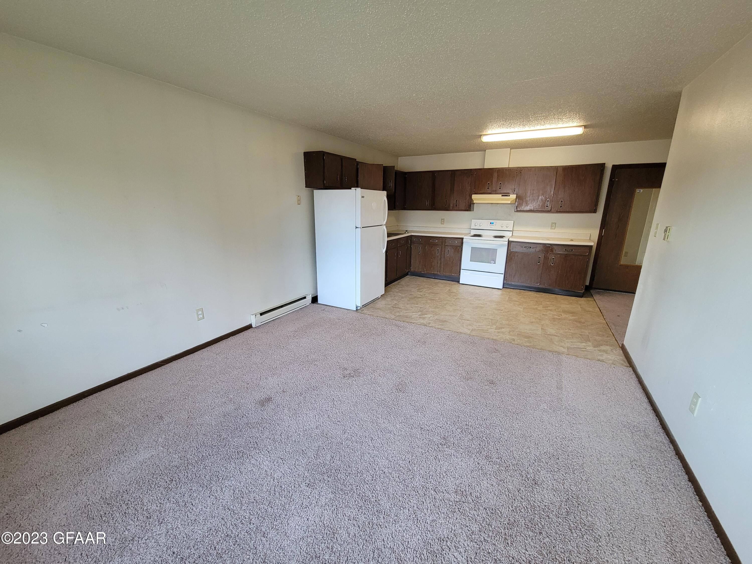 630/646 LEWIS Avenue