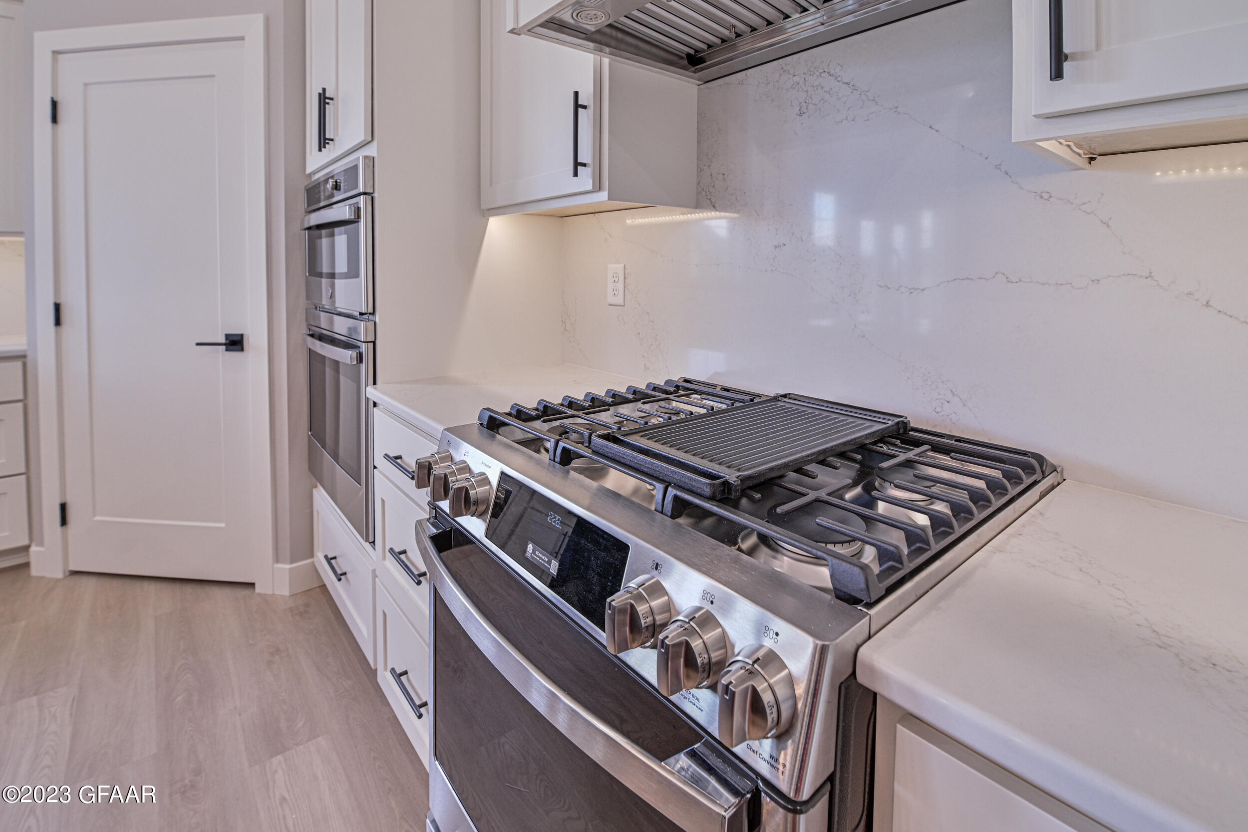 5947 SYLVIA Circle