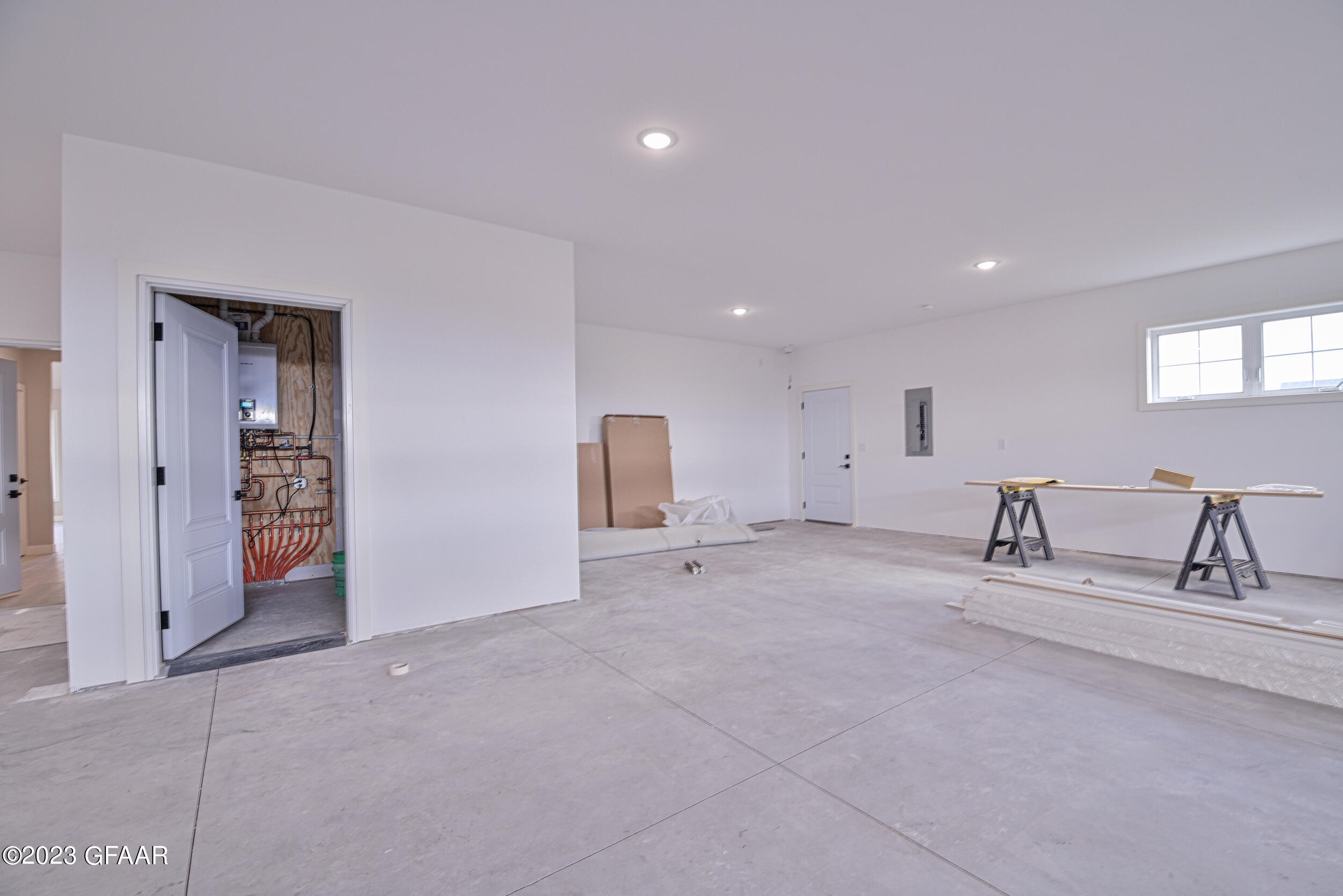 5947 SYLVIA Circle