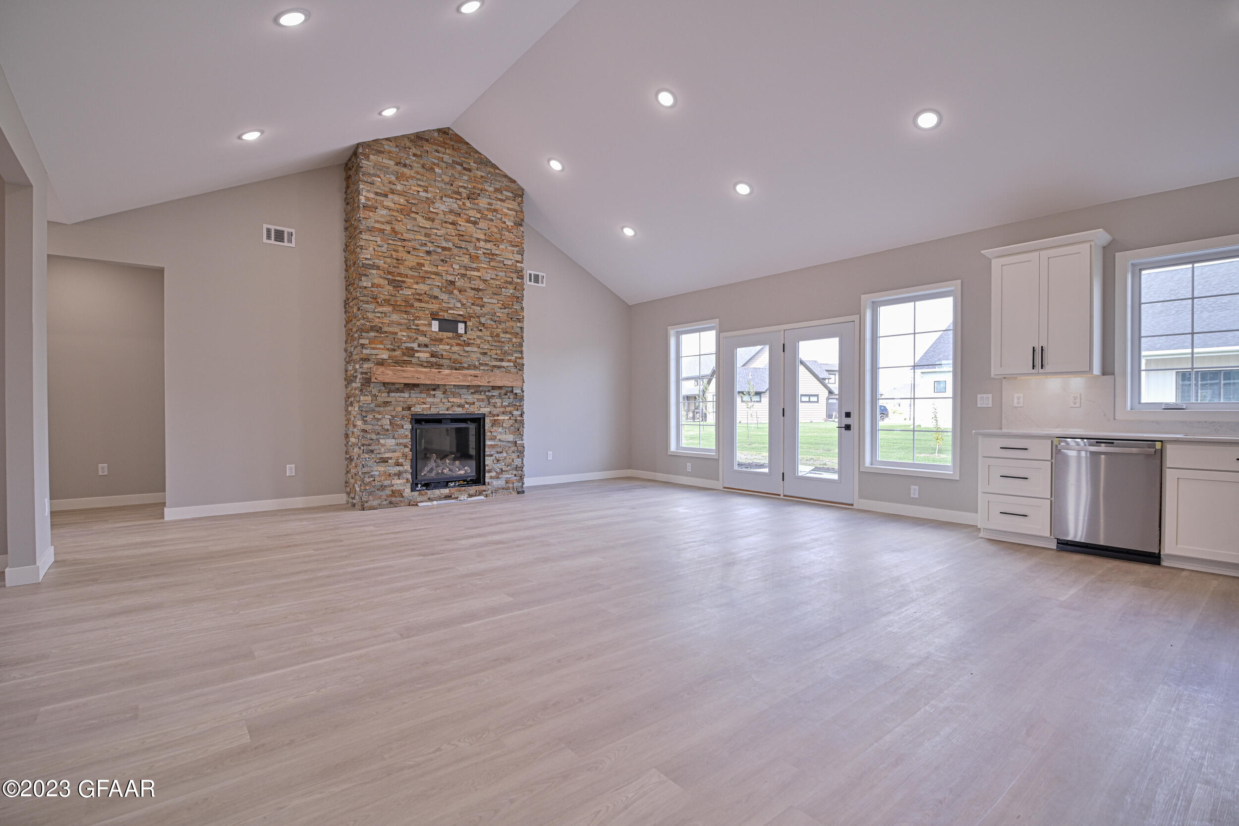 5947 SYLVIA Circle