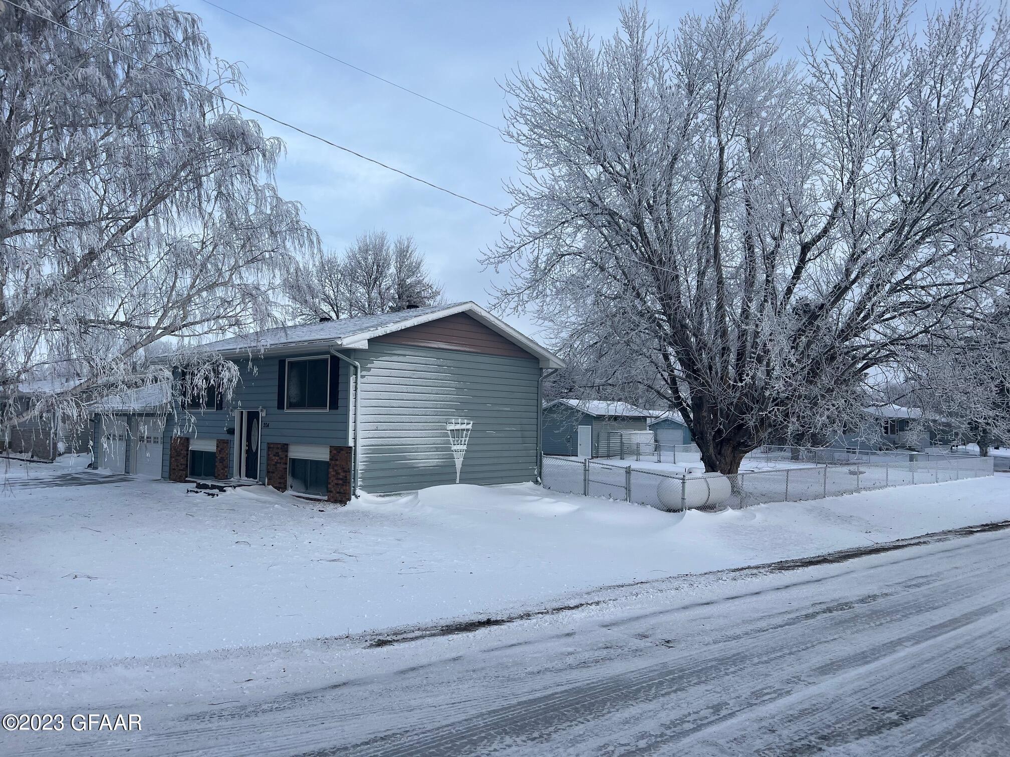 204 NEILL Street