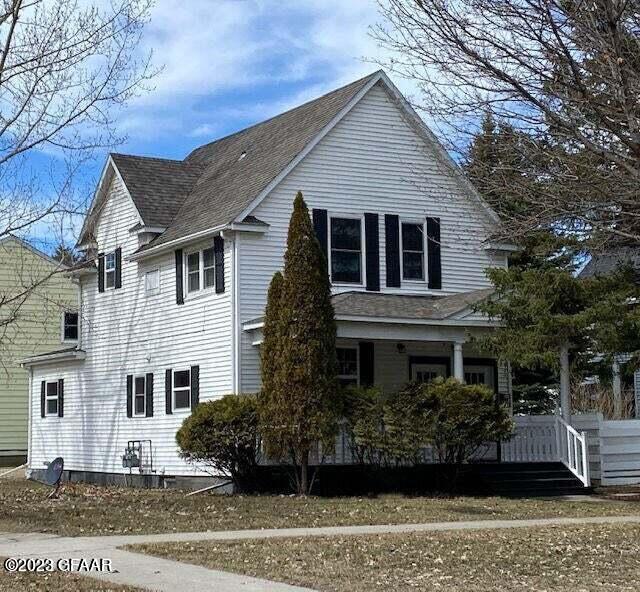 822 COTTONWOOD Street