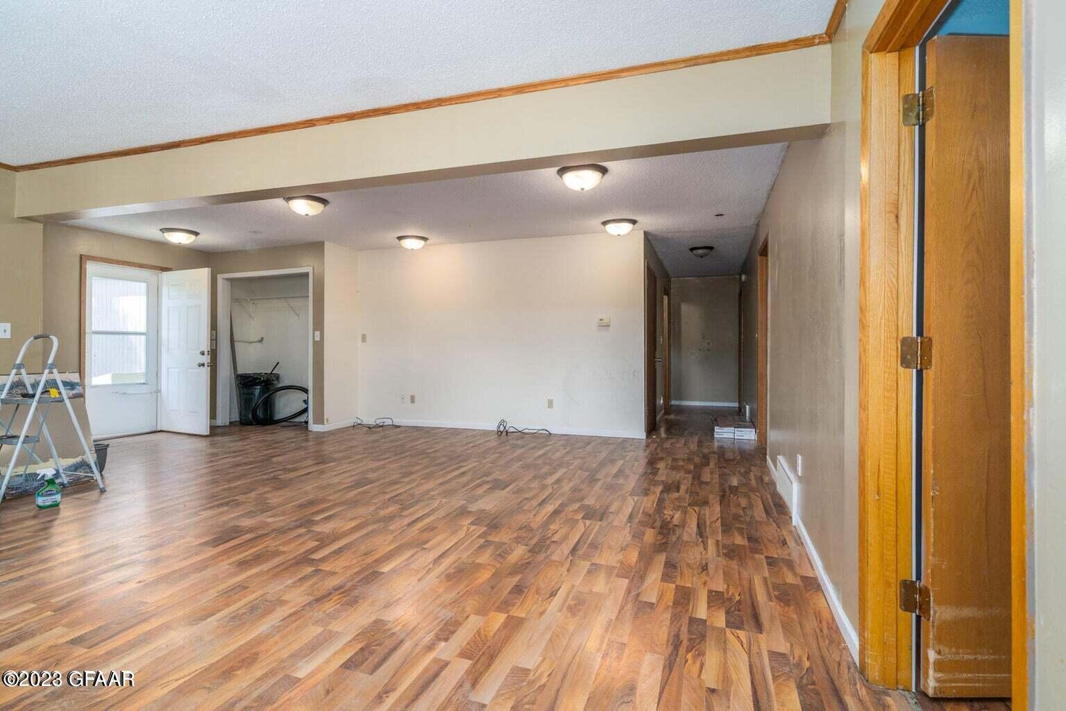 315 SUMMIT Avenue