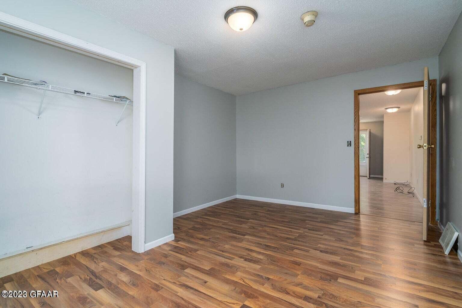 315 SUMMIT Avenue