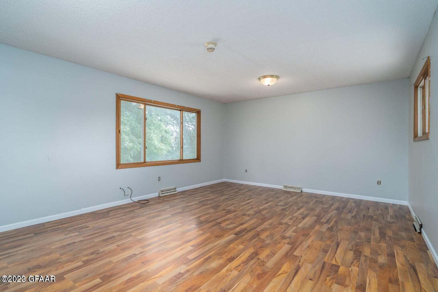 315 SUMMIT Avenue