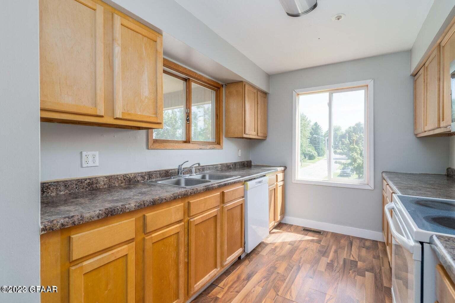 315 SUMMIT Avenue
