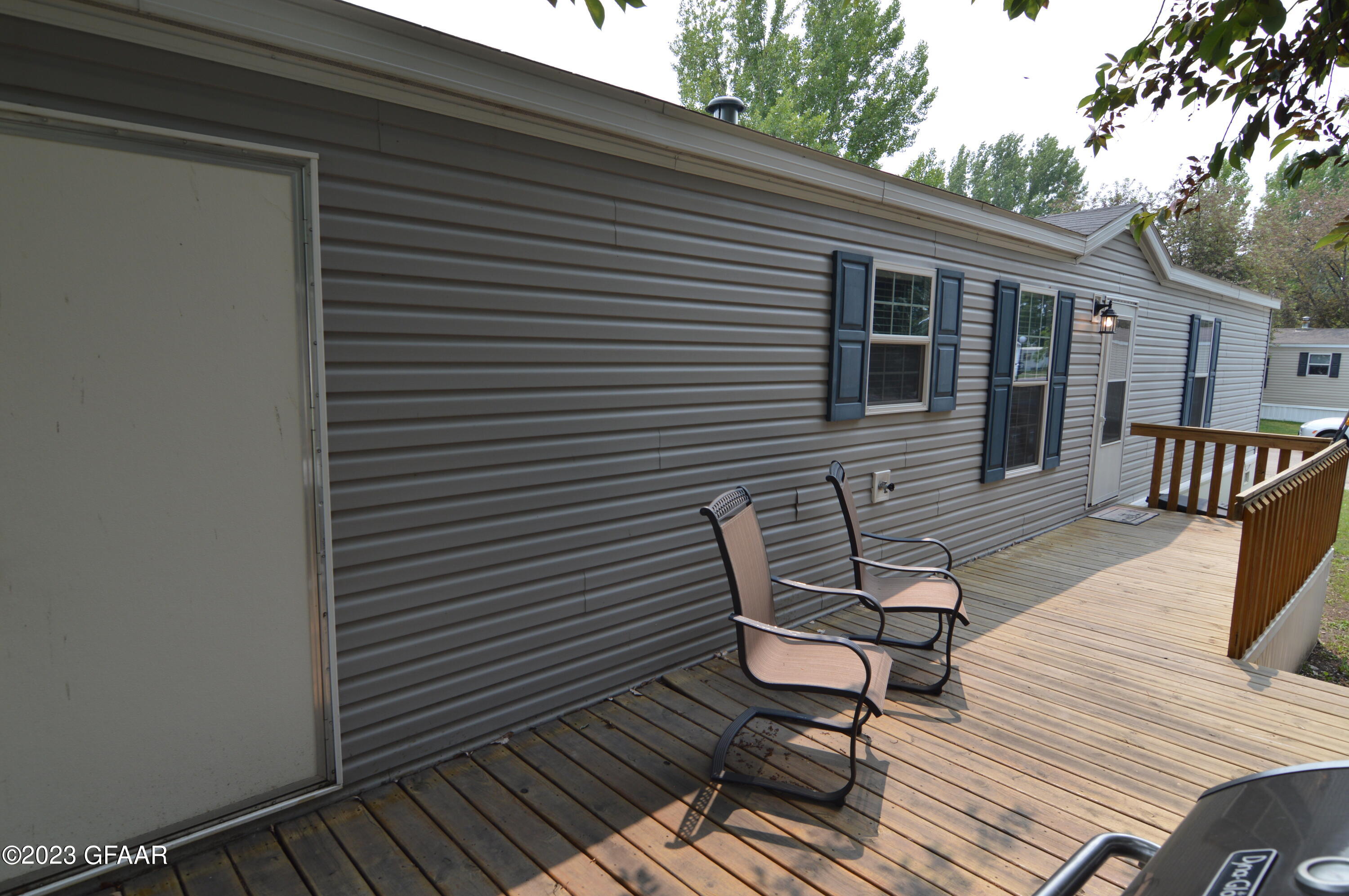 2542 HUNTINGTON PARK Drive