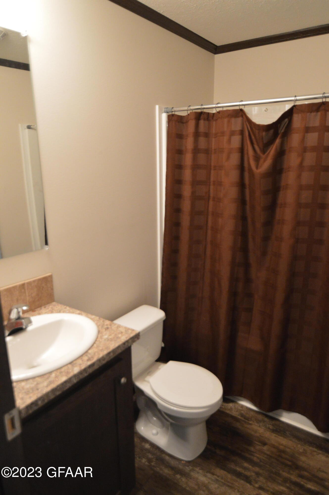 2542 HUNTINGTON PARK Drive