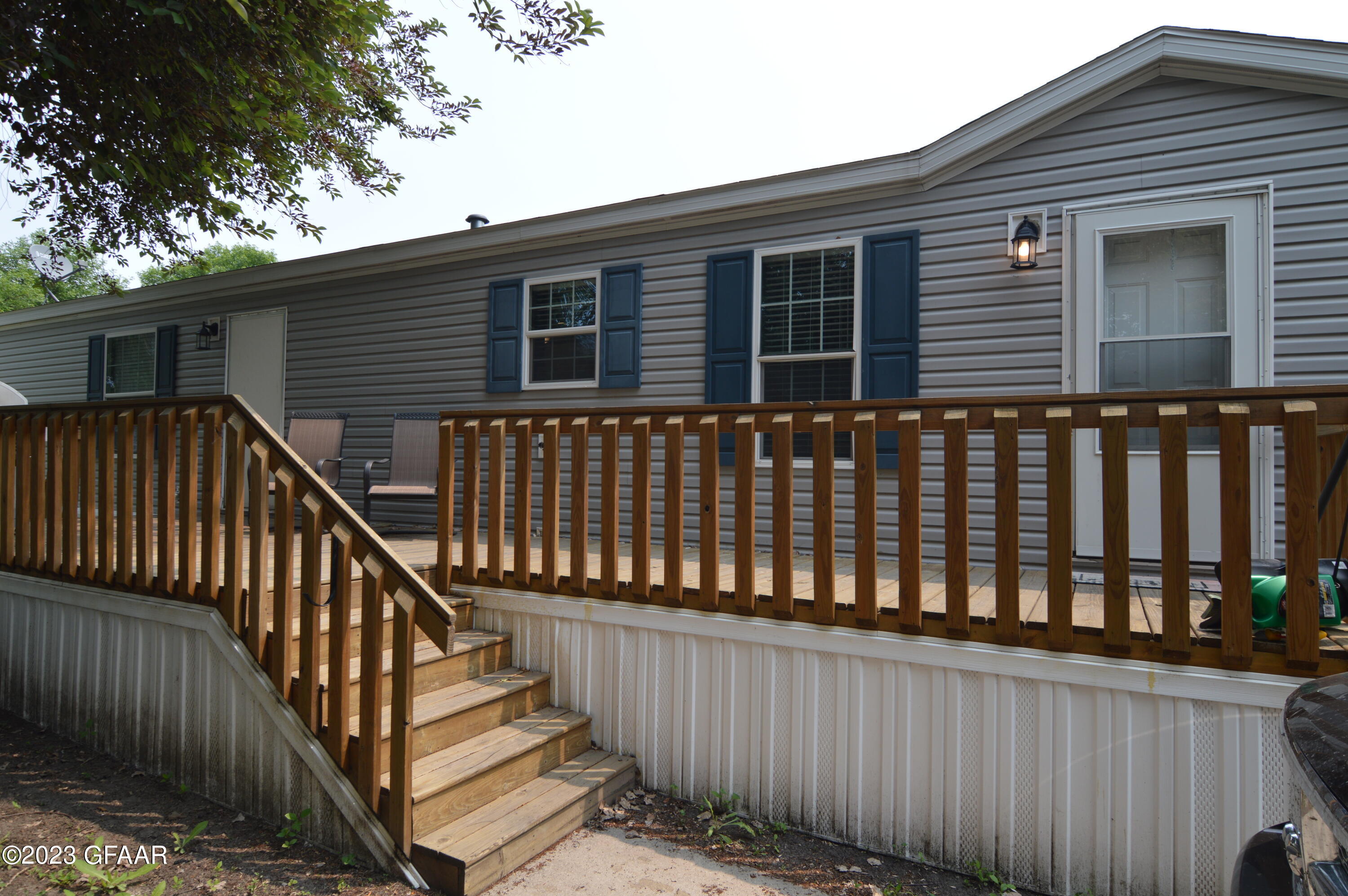 2542 HUNTINGTON PARK Drive