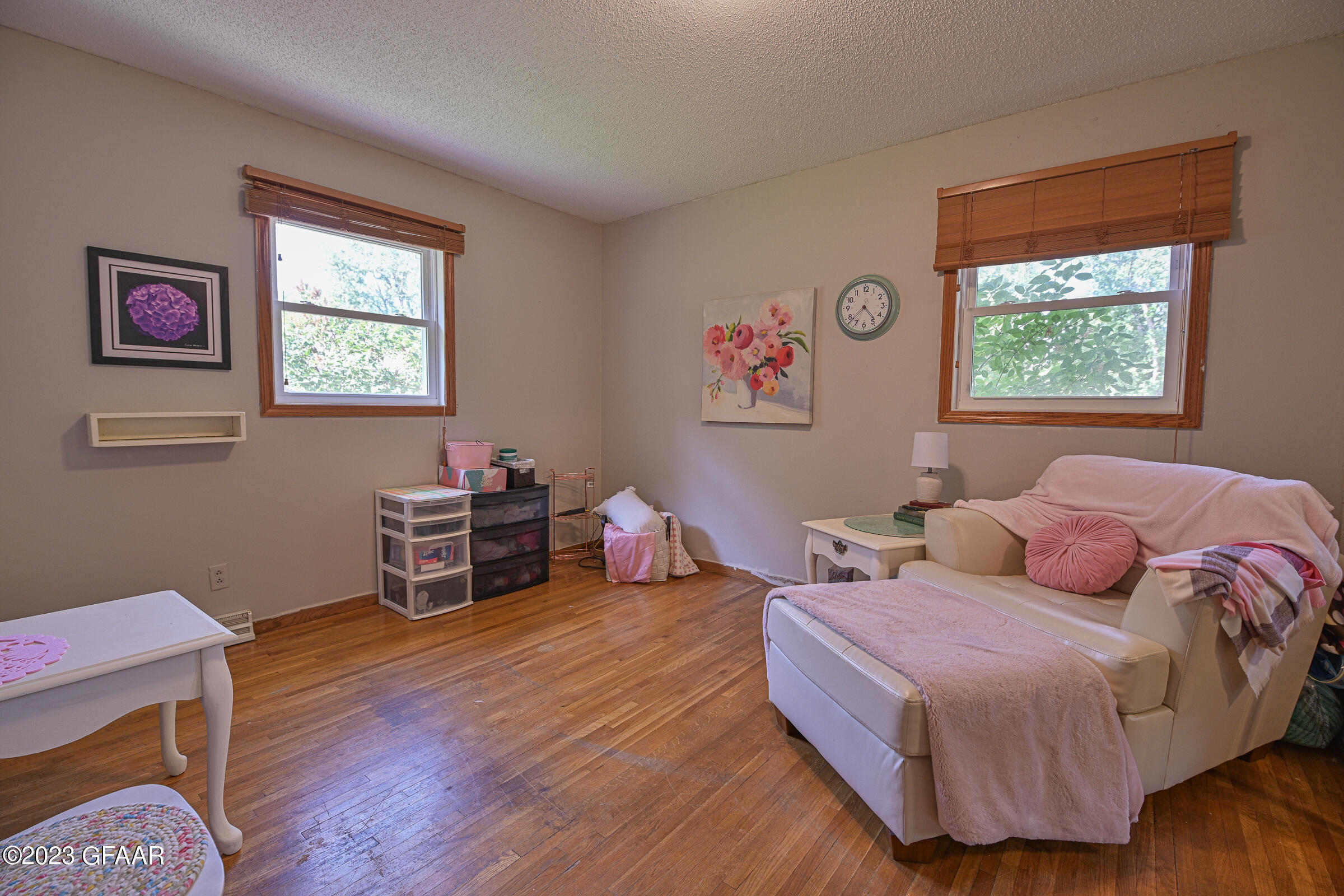 2514 CLOVER Drive