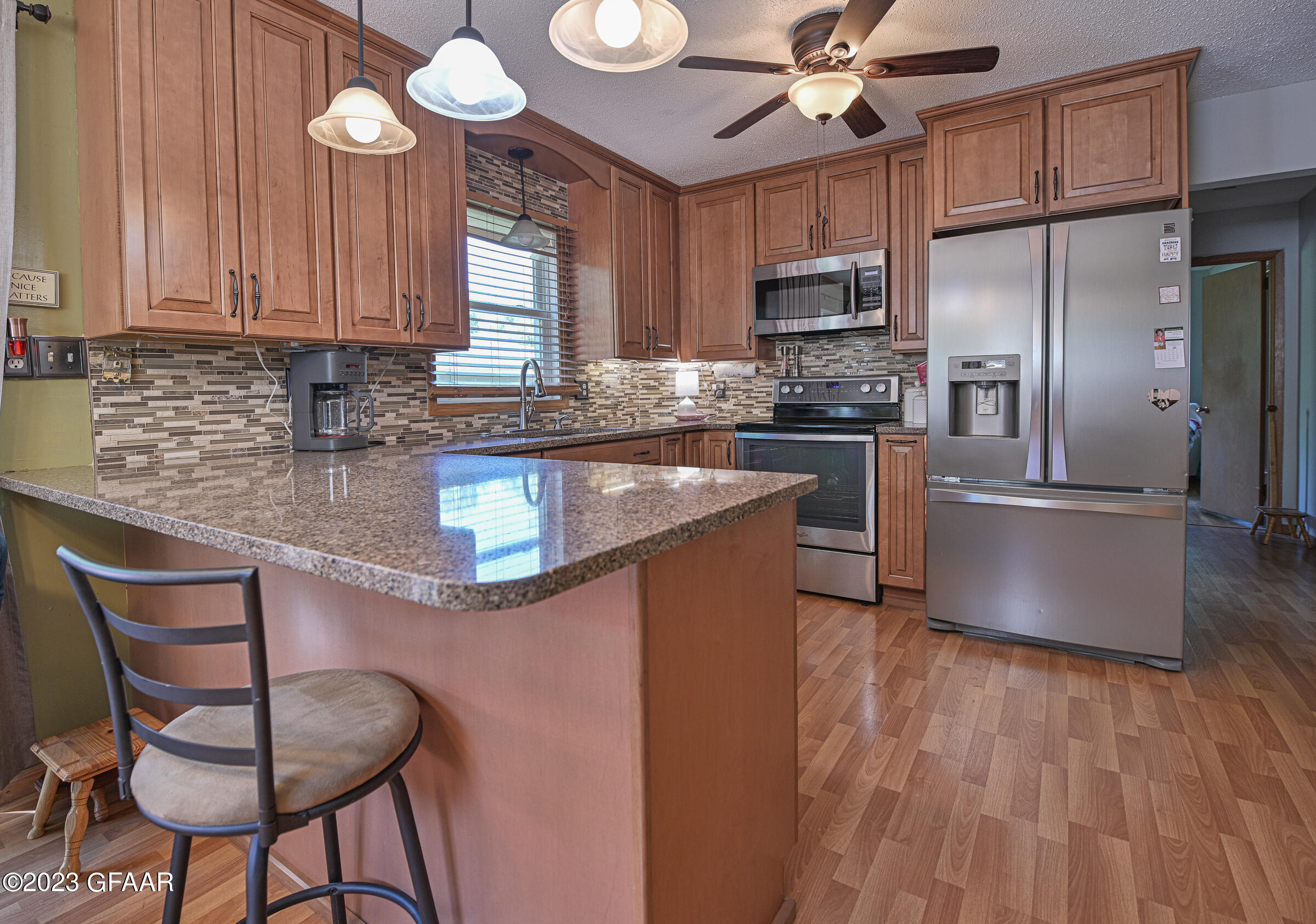 2514 CLOVER Drive