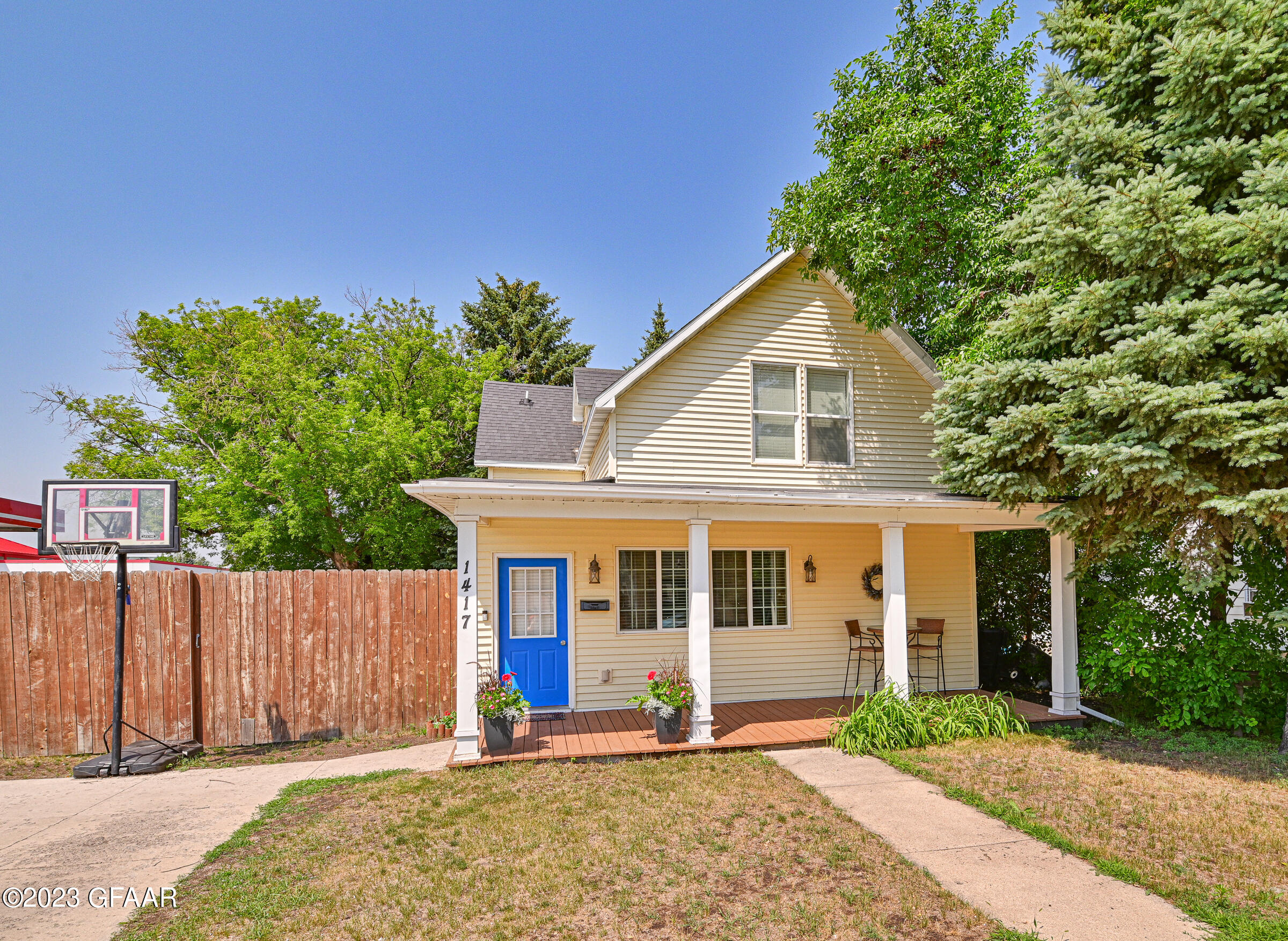 1417 3RD Street N