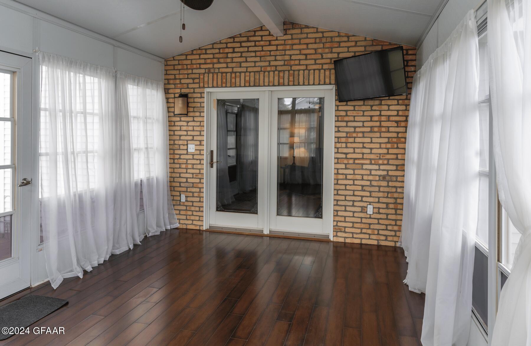 1274 RUSSET Circle
