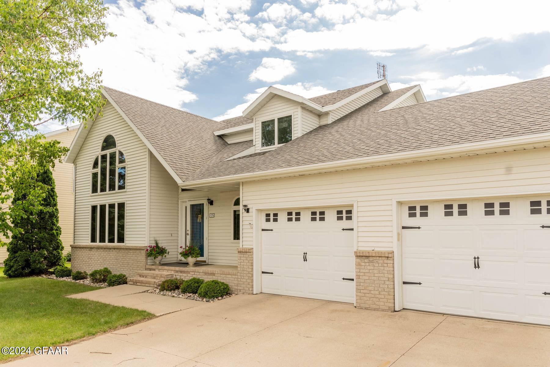 1274 RUSSET Circle