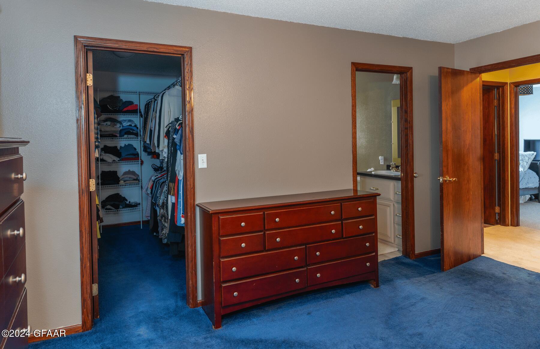 1274 RUSSET Circle