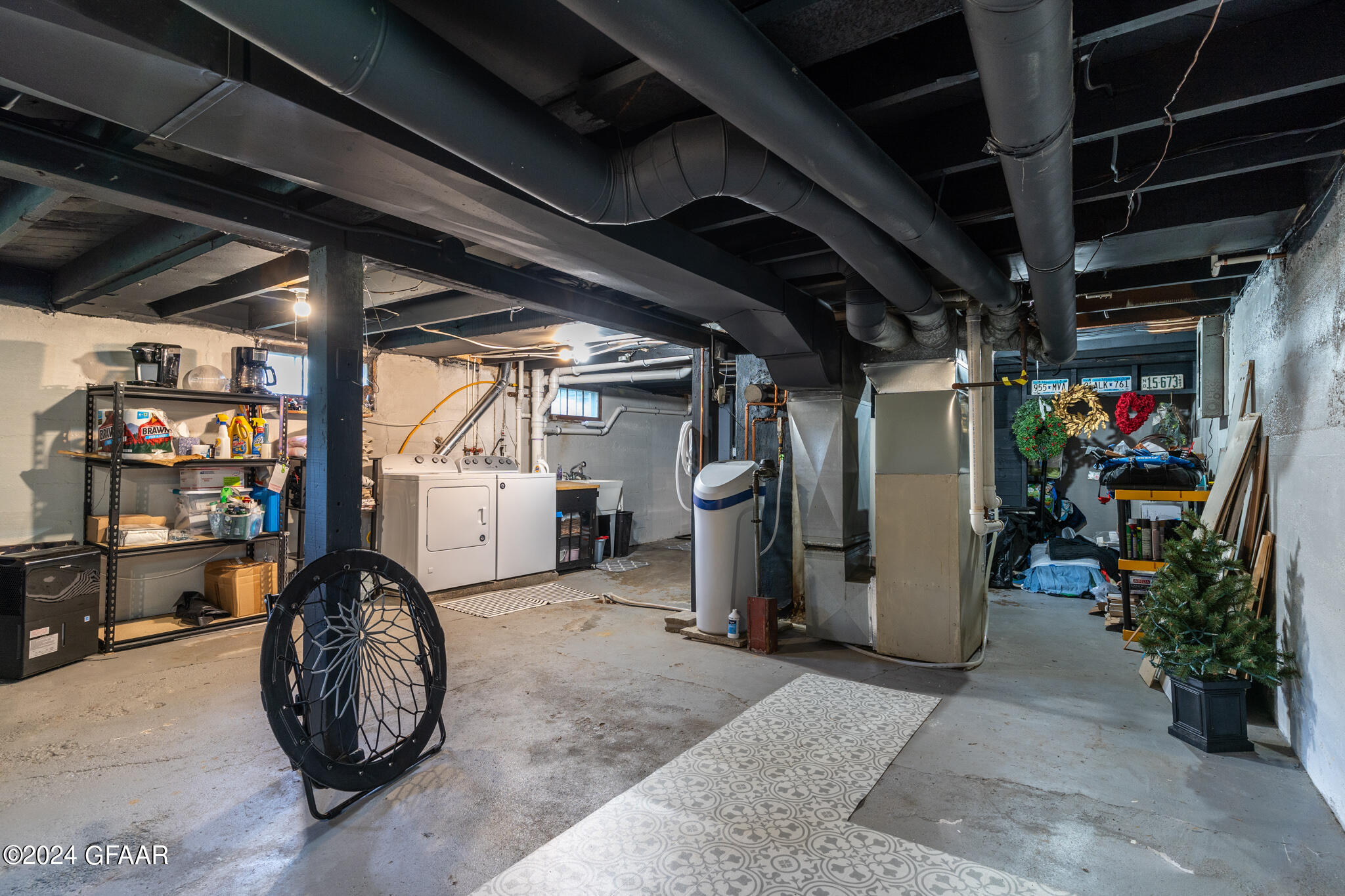1007 OAK Street