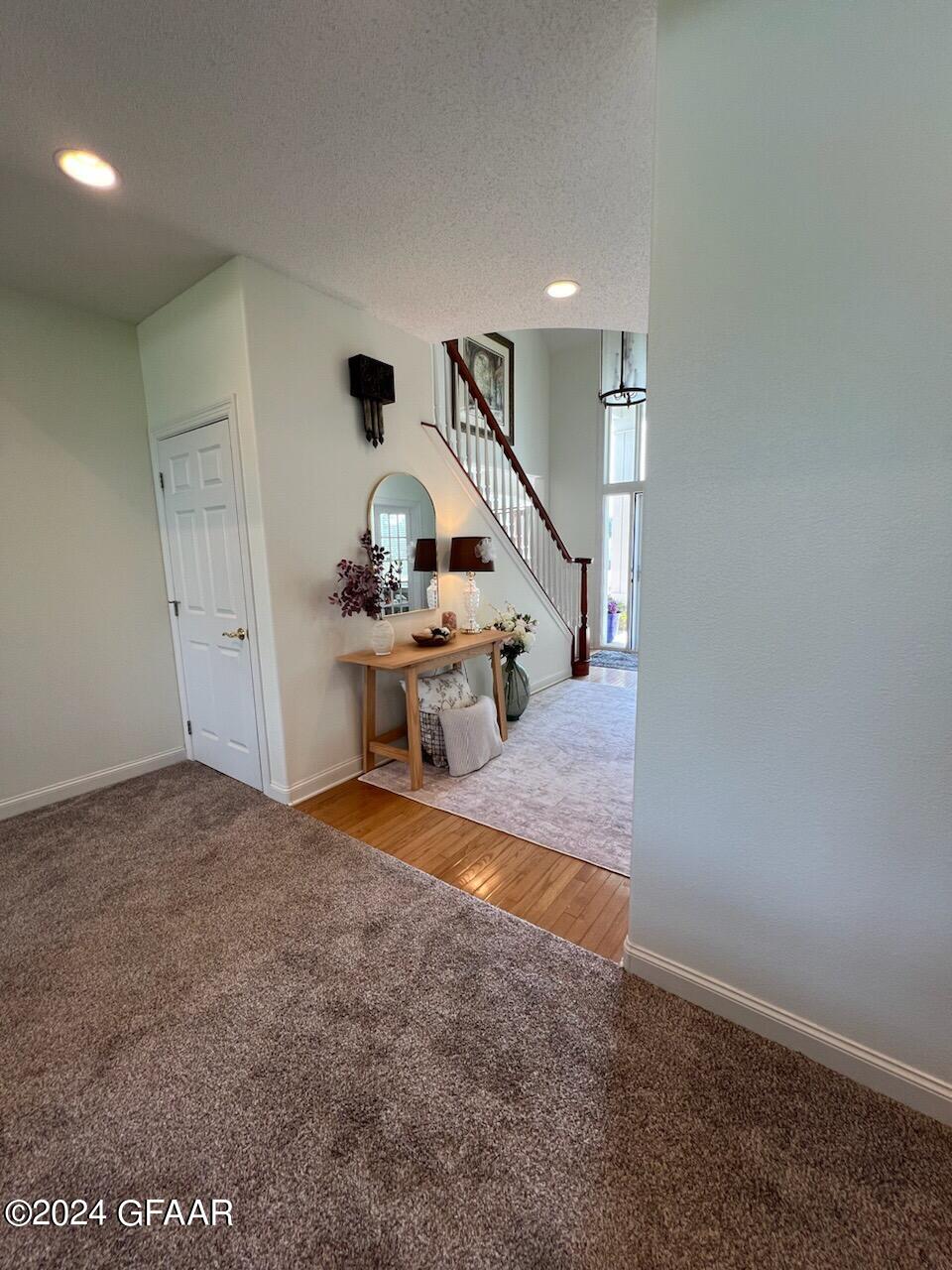 2041 8TH Street SE