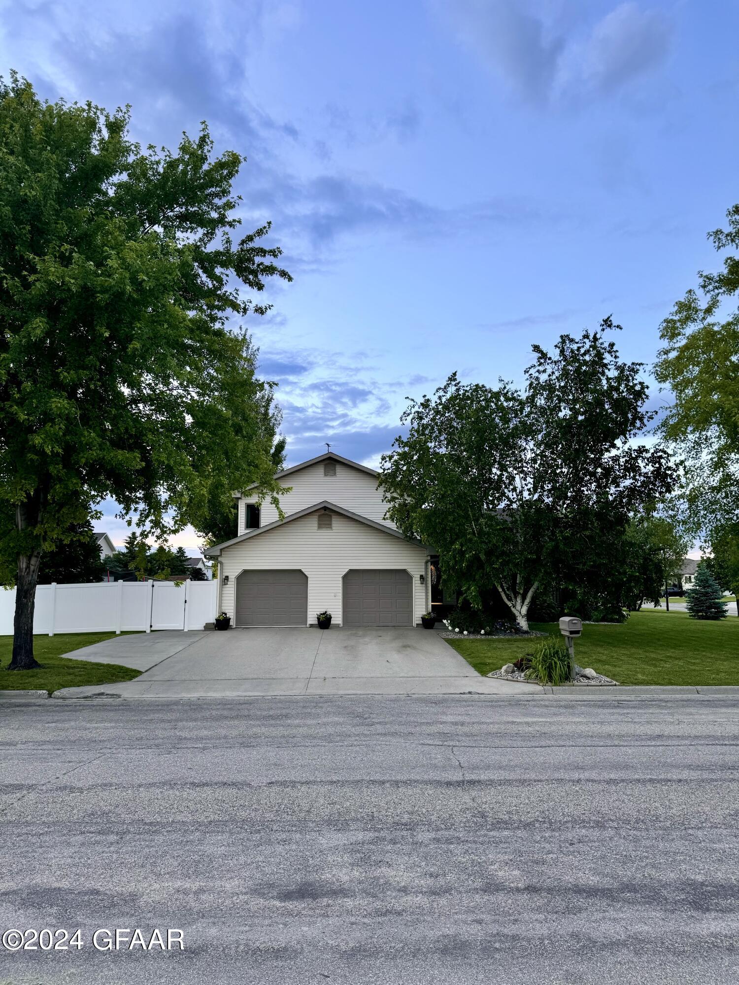 621 FIR Lane