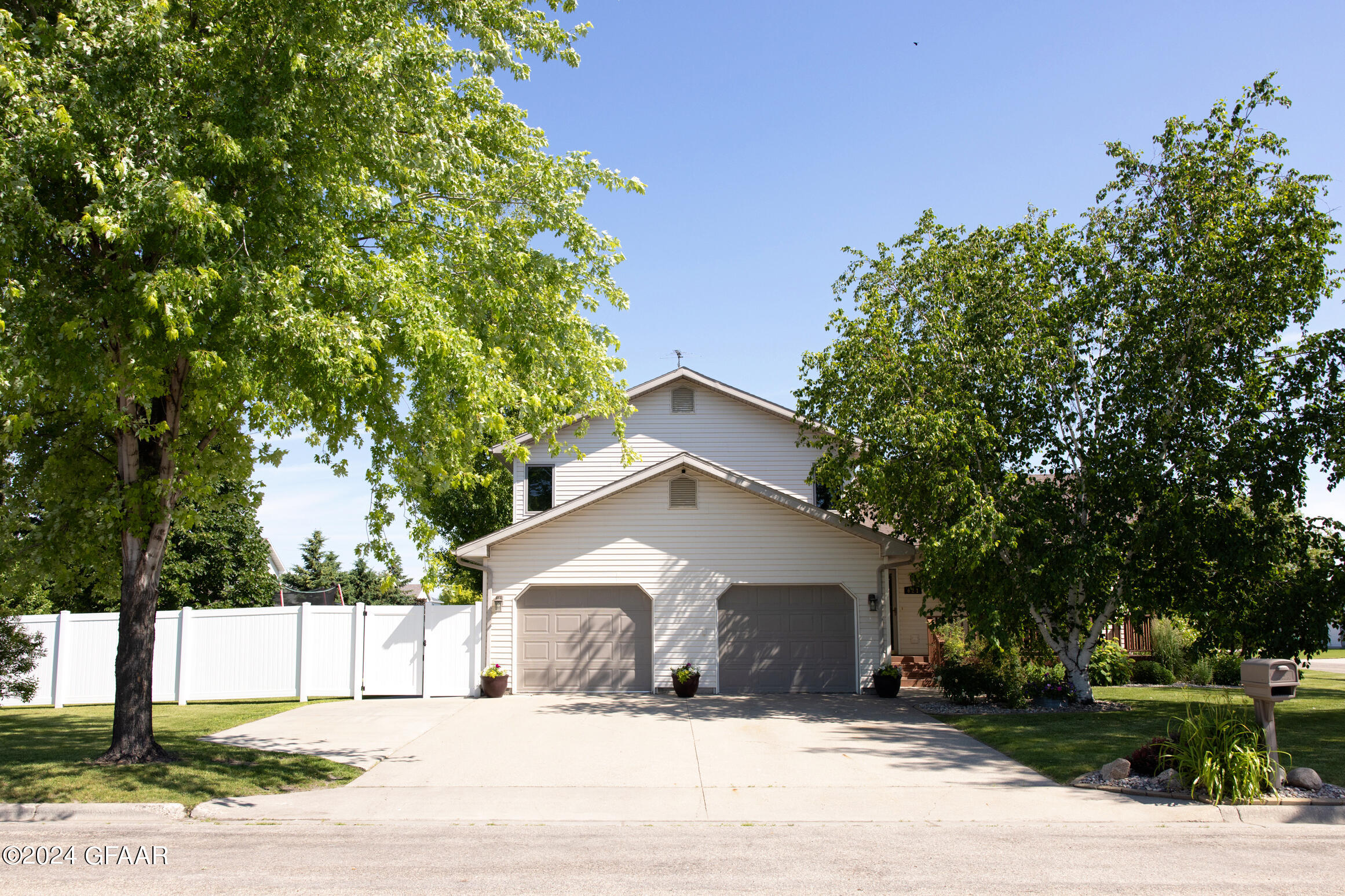 621 FIR Lane