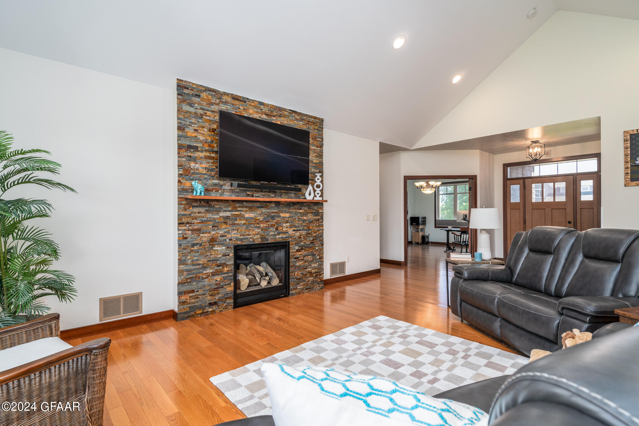 342 DESIREE Drive