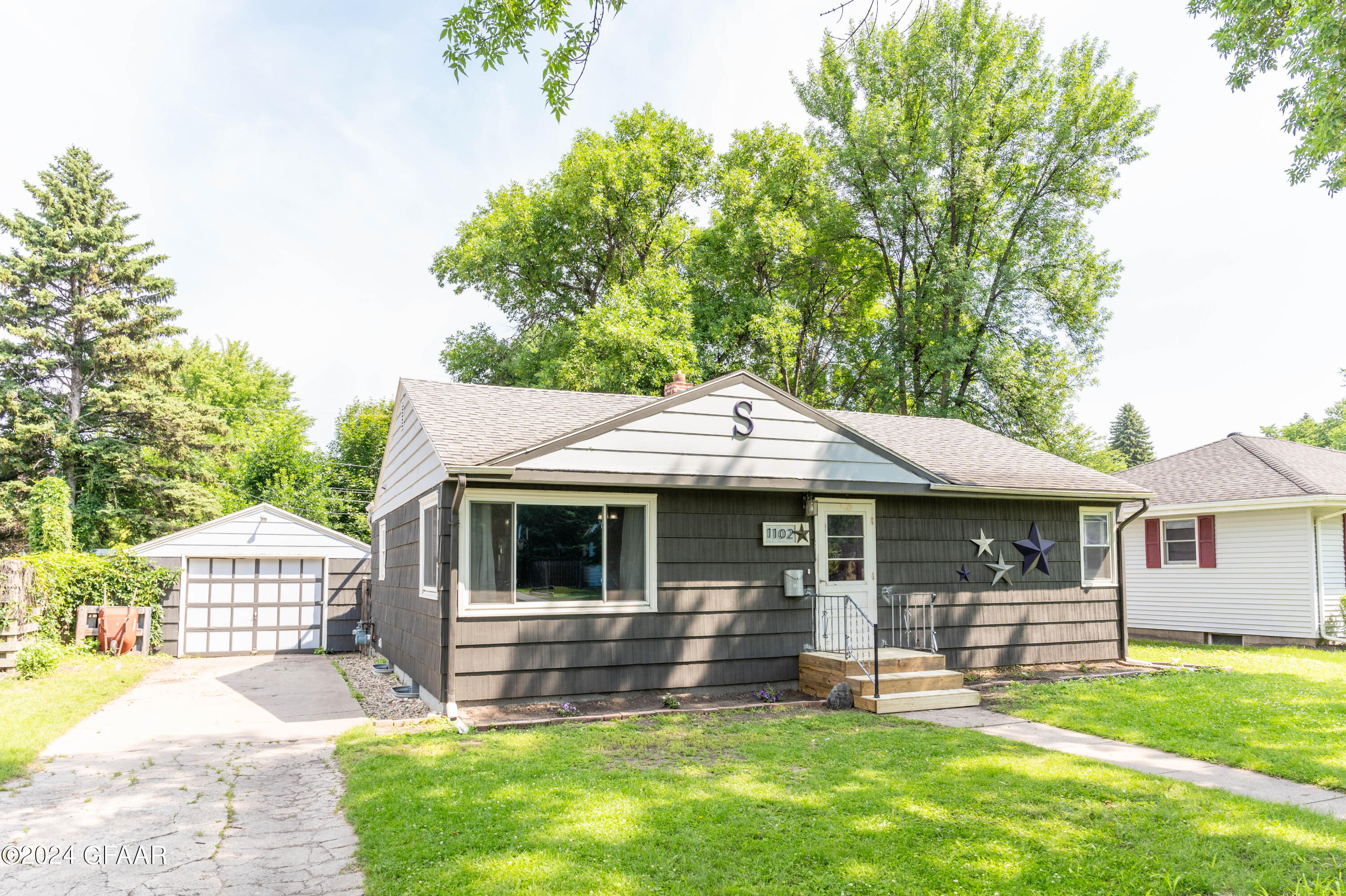 1102 LETNES Drive
