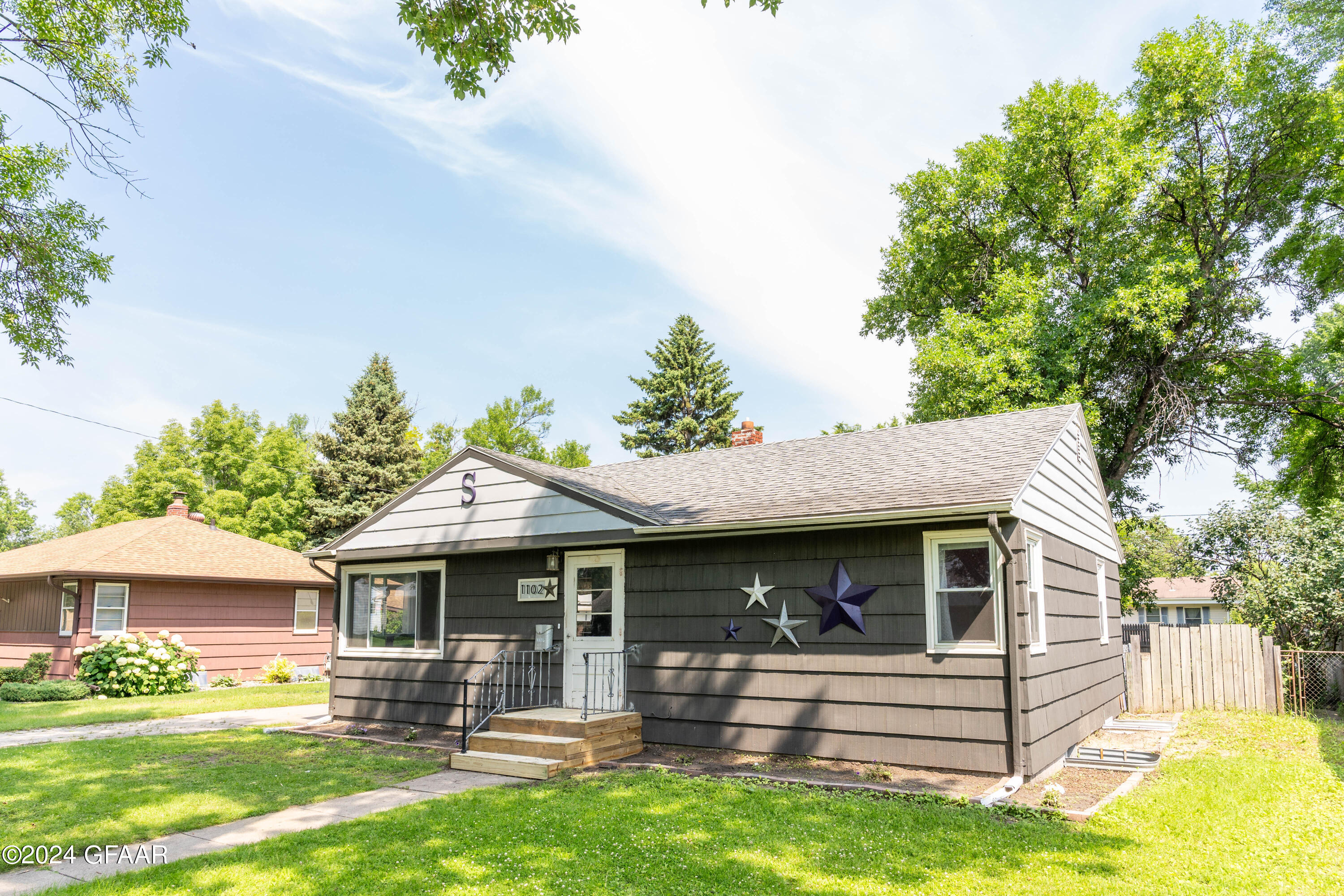 1102 LETNES Drive