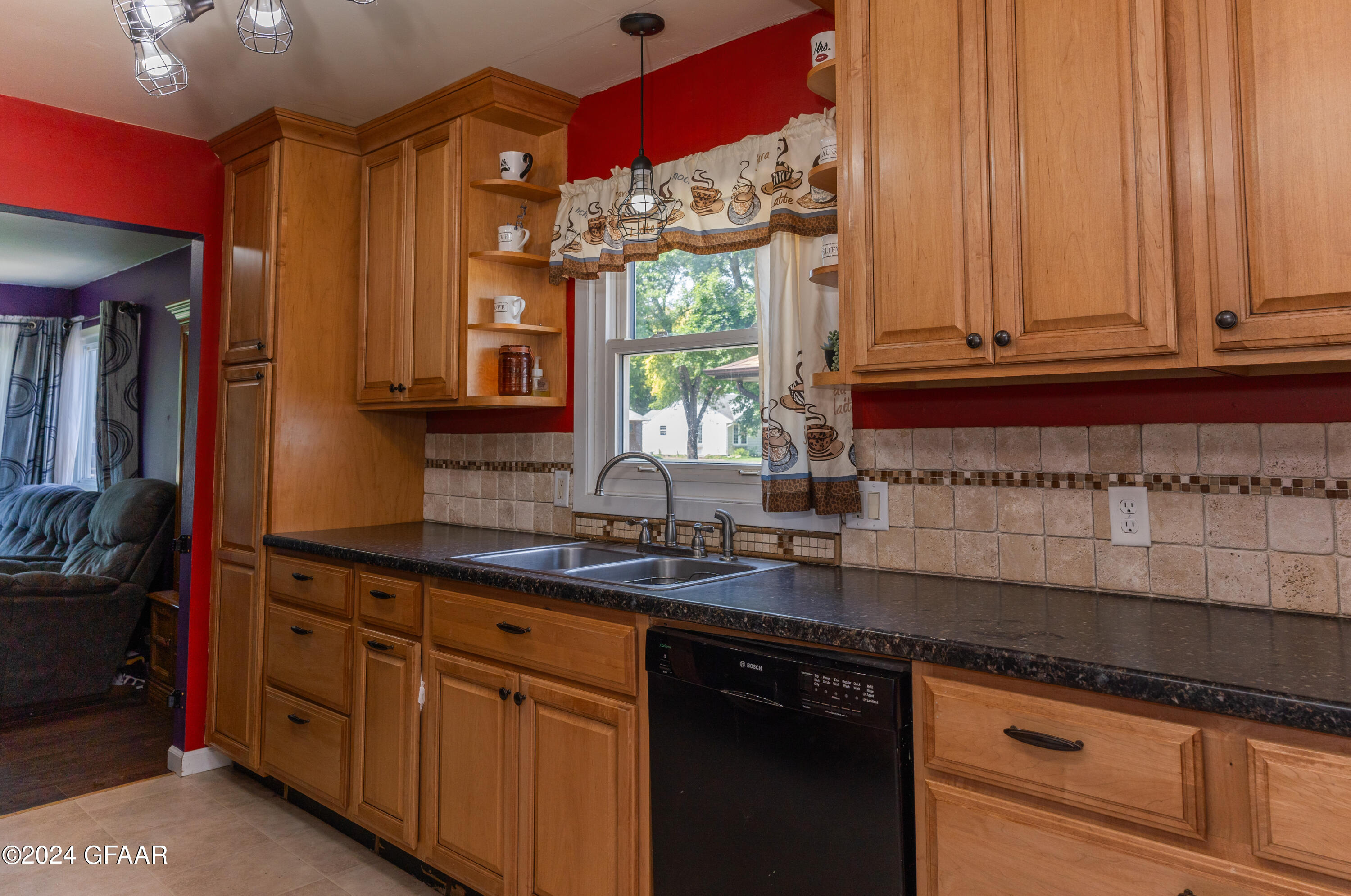 1102 LETNES Drive