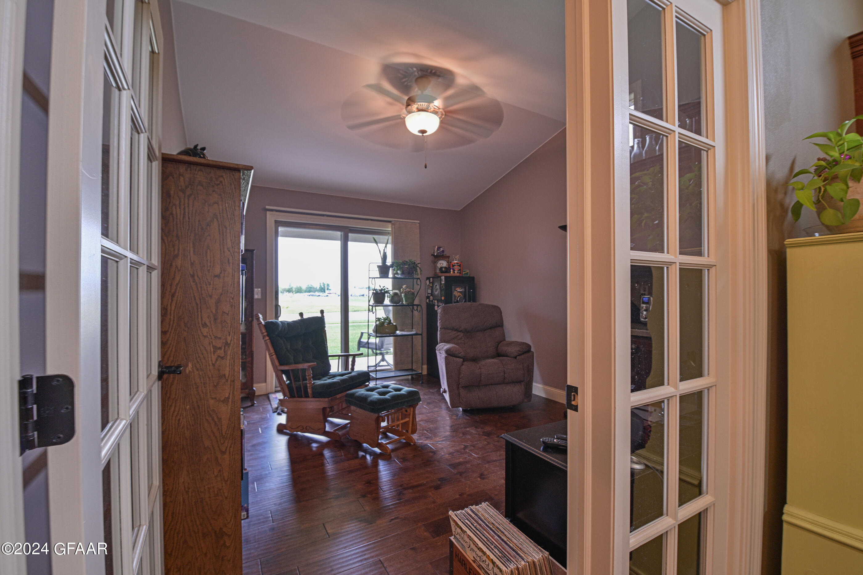 1500 ARDMORE Avenue S