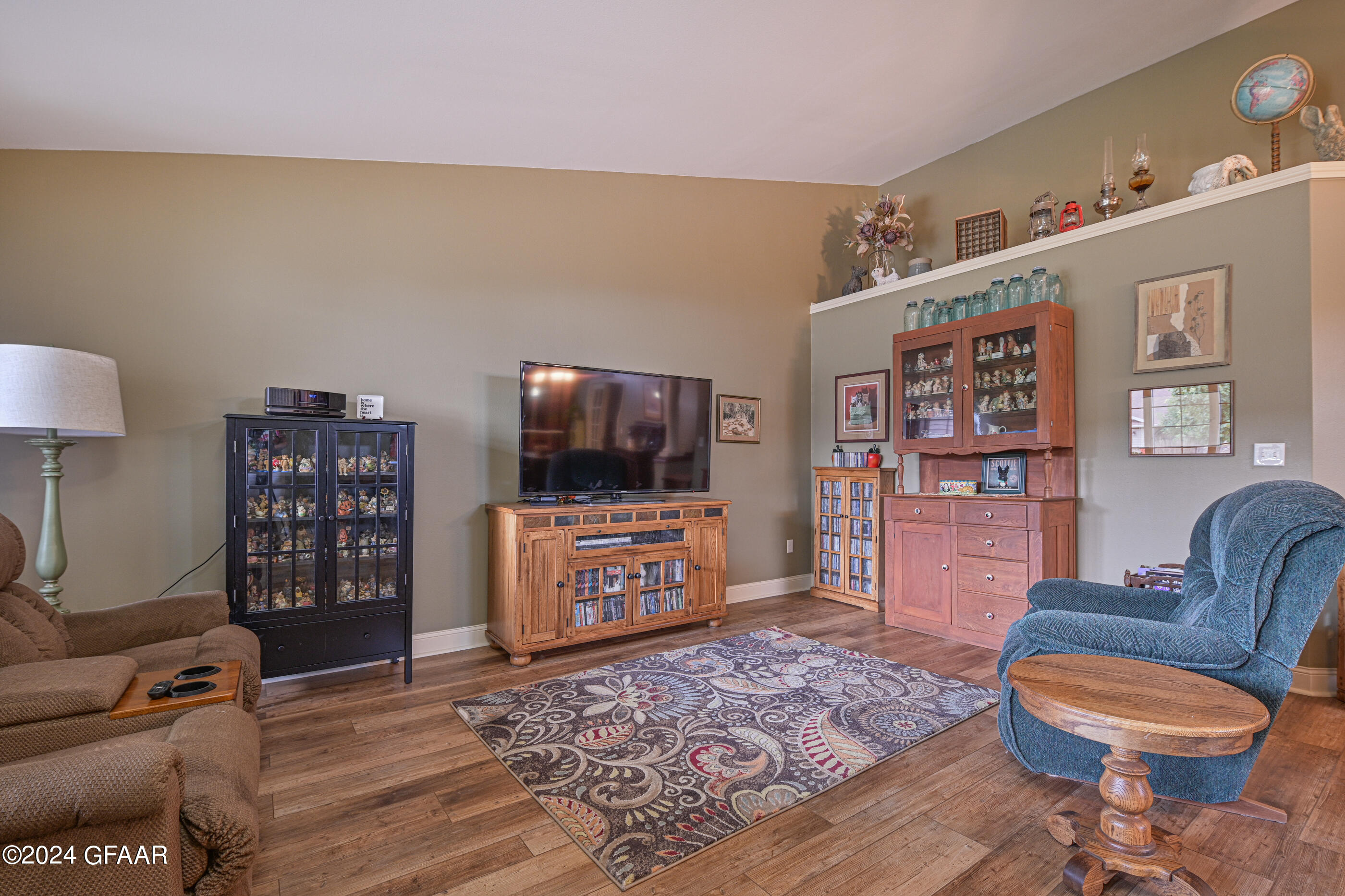 1500 ARDMORE Avenue S